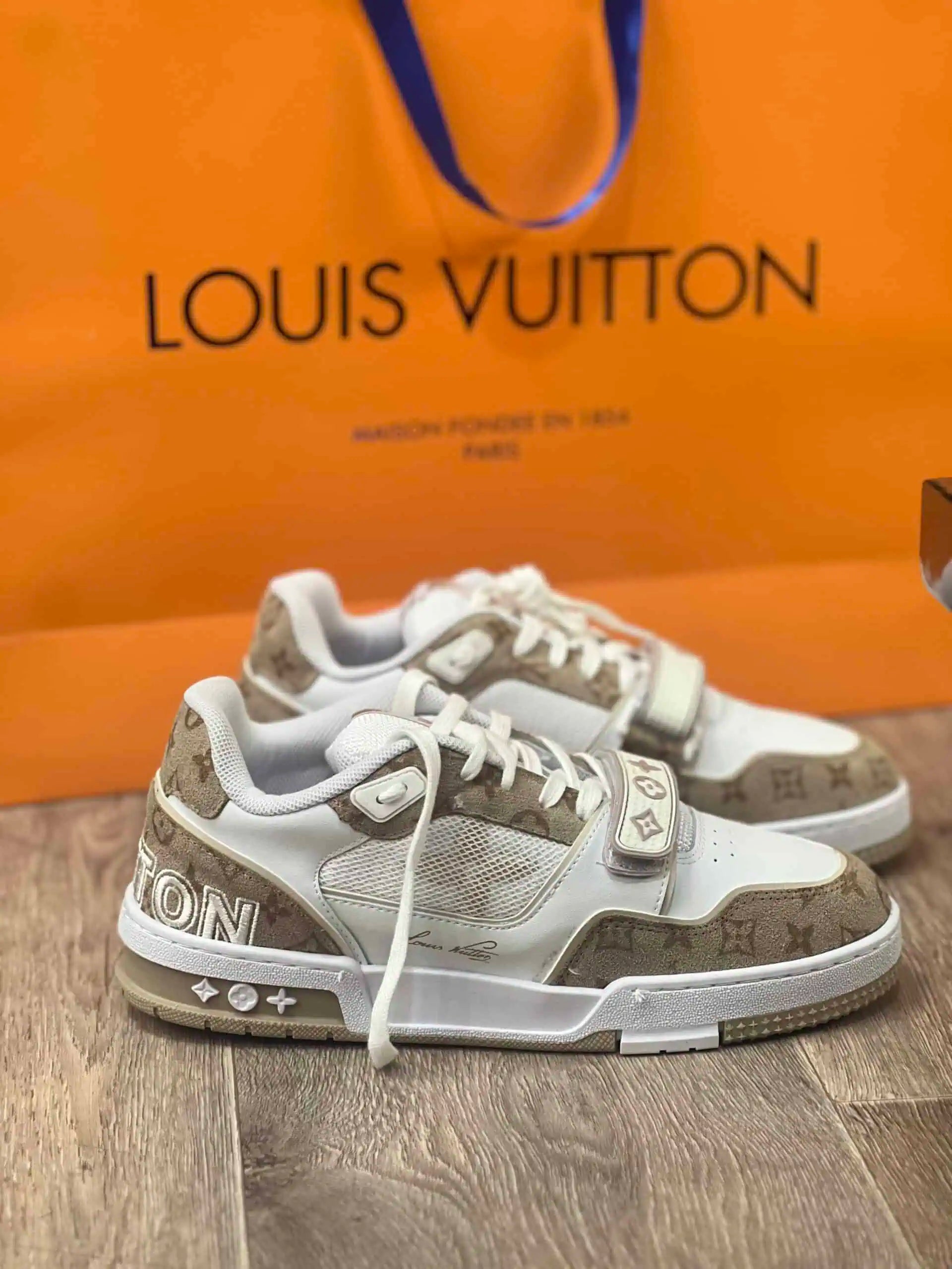 Παπούτσια Louis Vuitton – 7020 SALE