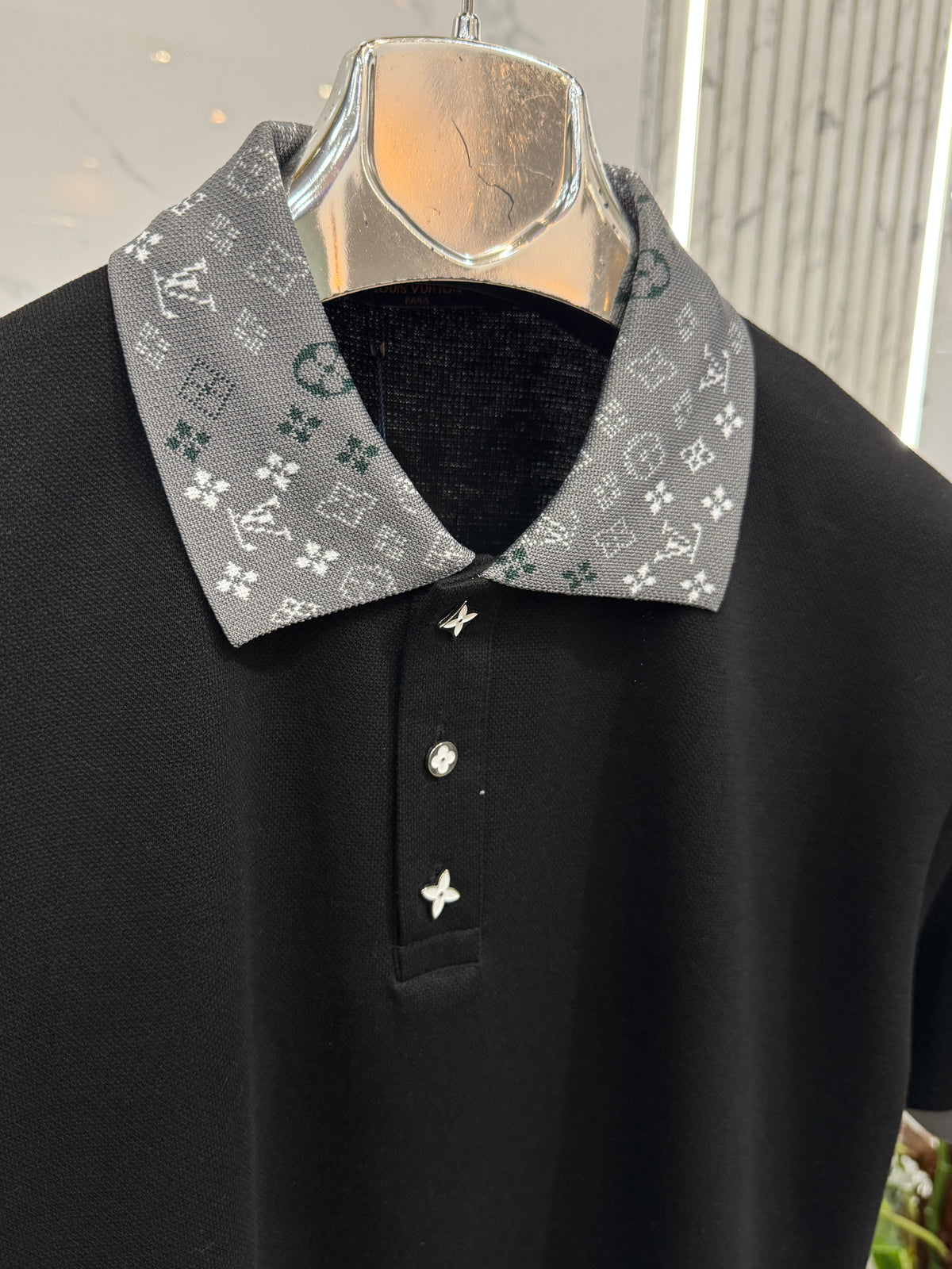 LOUIS VUITTON Monogram Collar Short-Sleeve Polo Shirt – Black - NEW1965