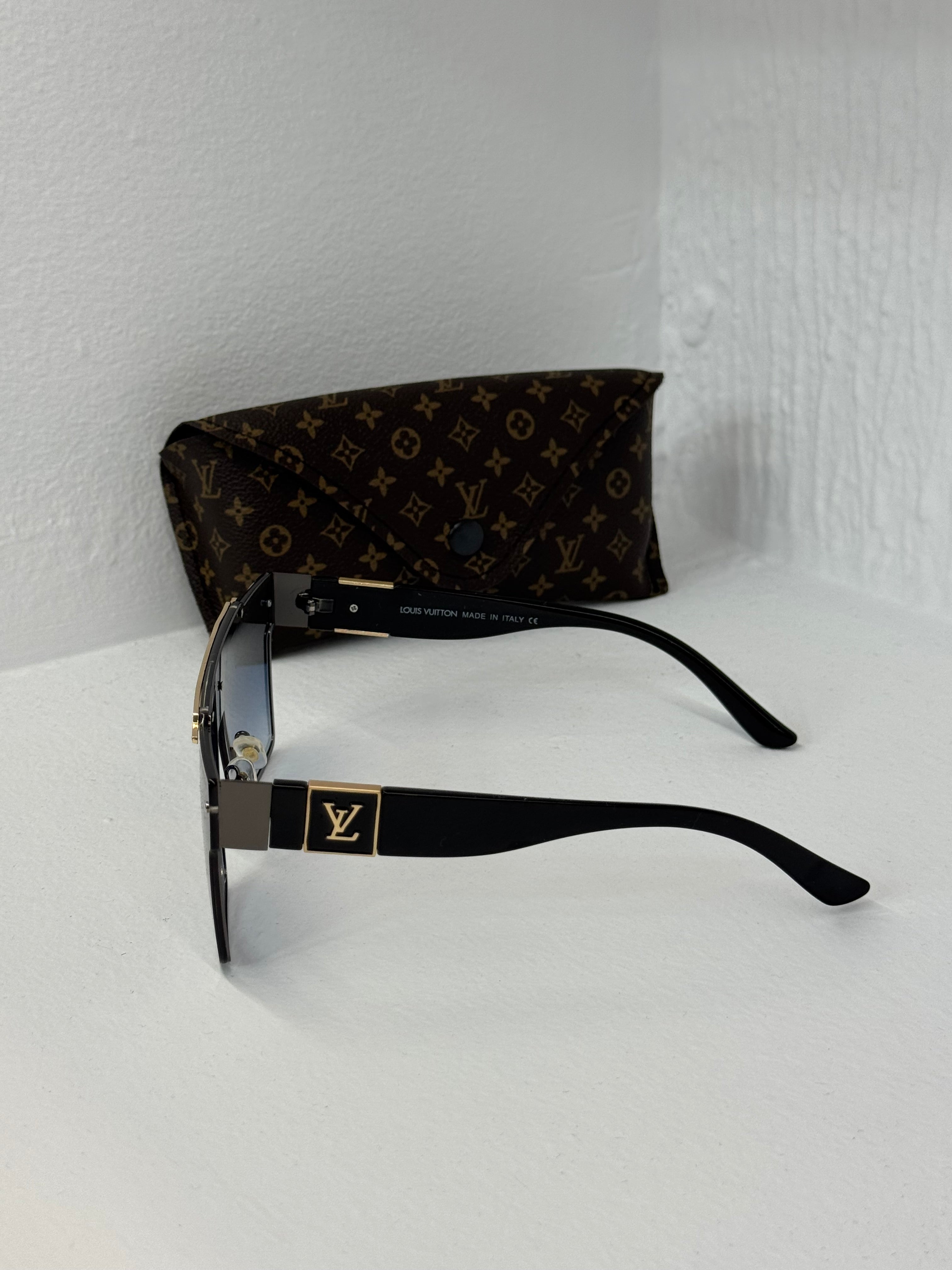LOUIS VUITTON SUNGLASSE - NEW1247