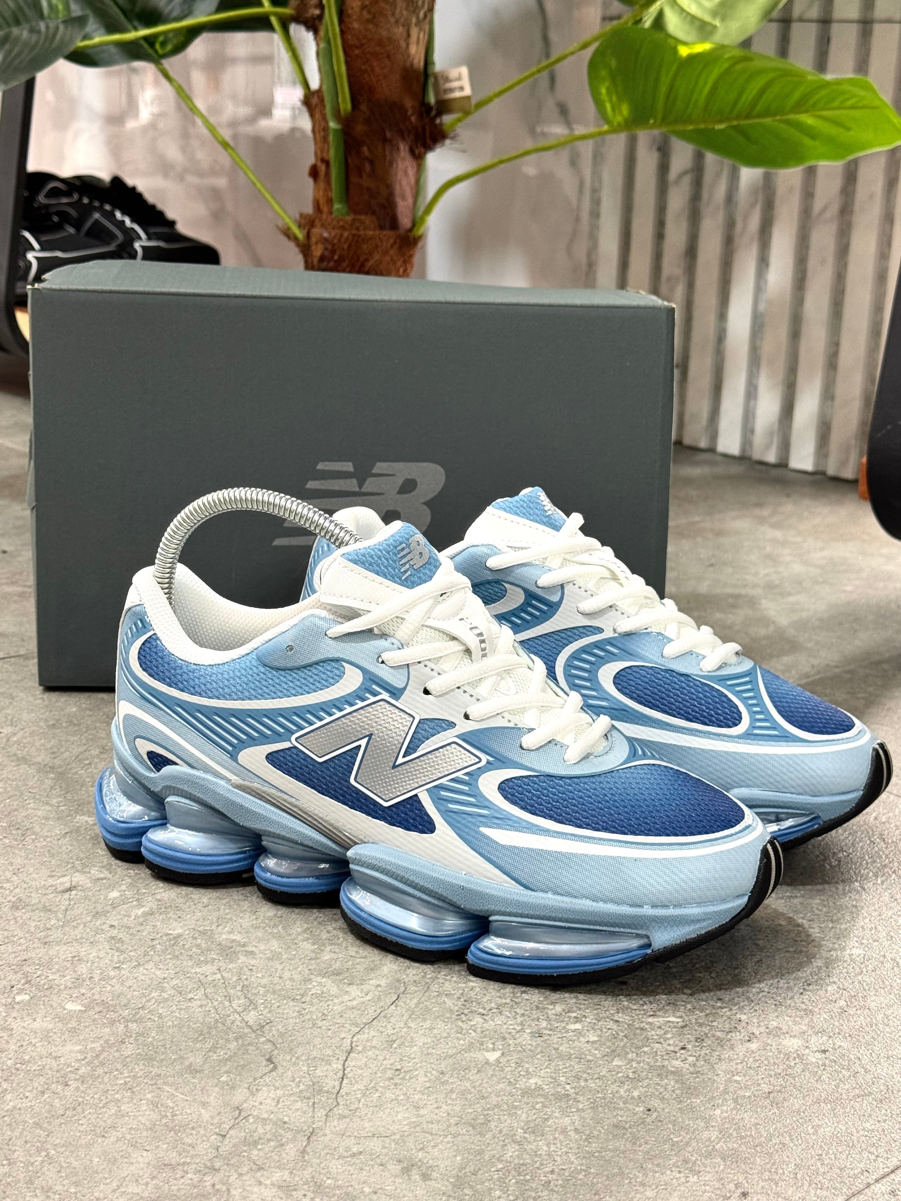 NEW BALANCE 2000 – Light Blue / Royal Blue - NEW1809