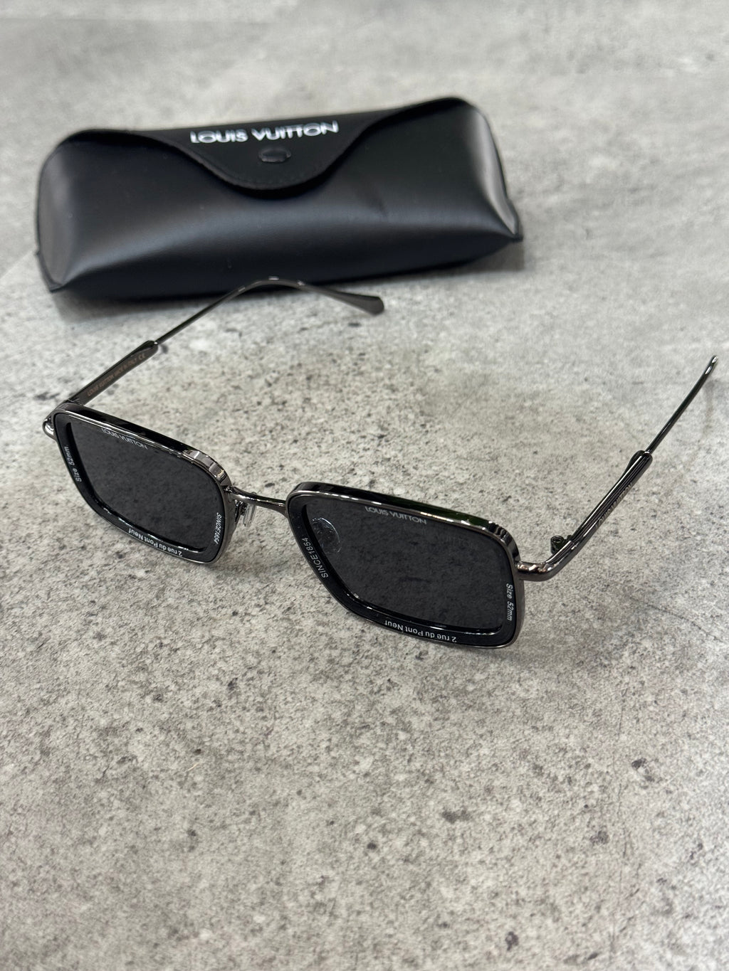 LOUIS VUITTON SUNGLASSE - NEW1711