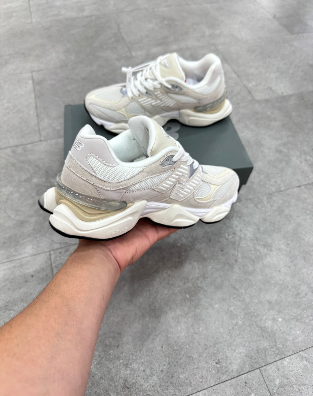 NEW BALANCE 9060 – Off-White / Sea Sal - NEW1808