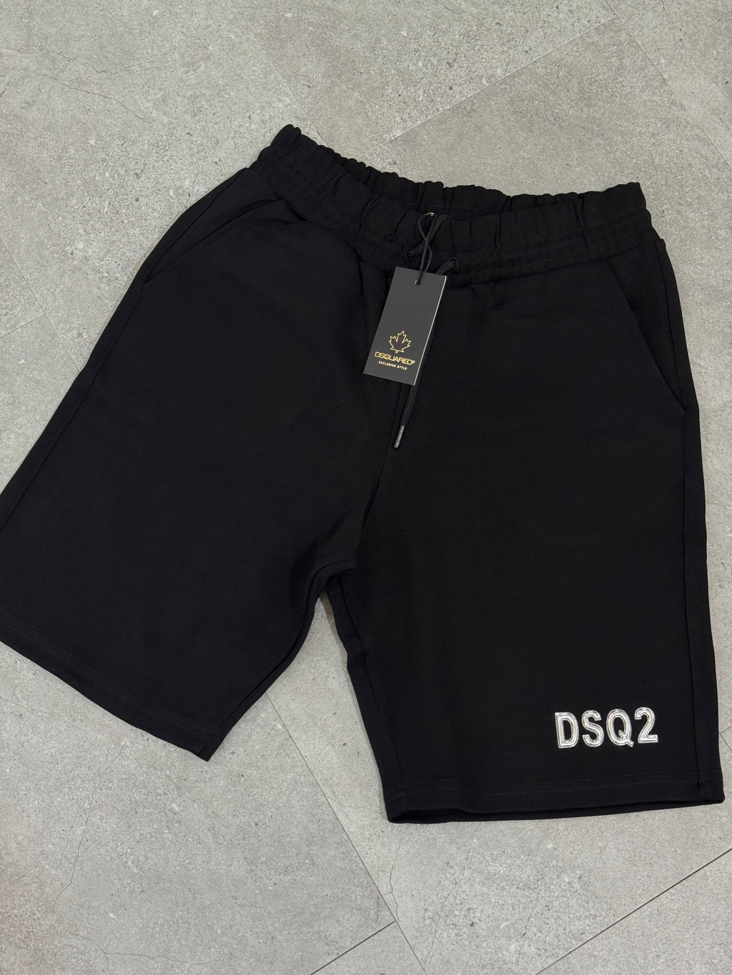 Dsquared2 Shorts - NEW1649