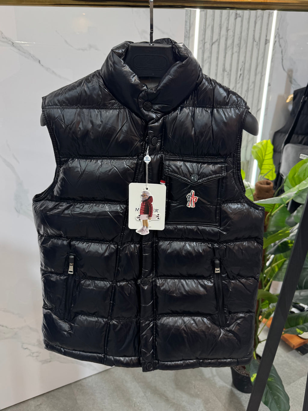 MONCLER Glossy Down Vest – Black -NEW1893