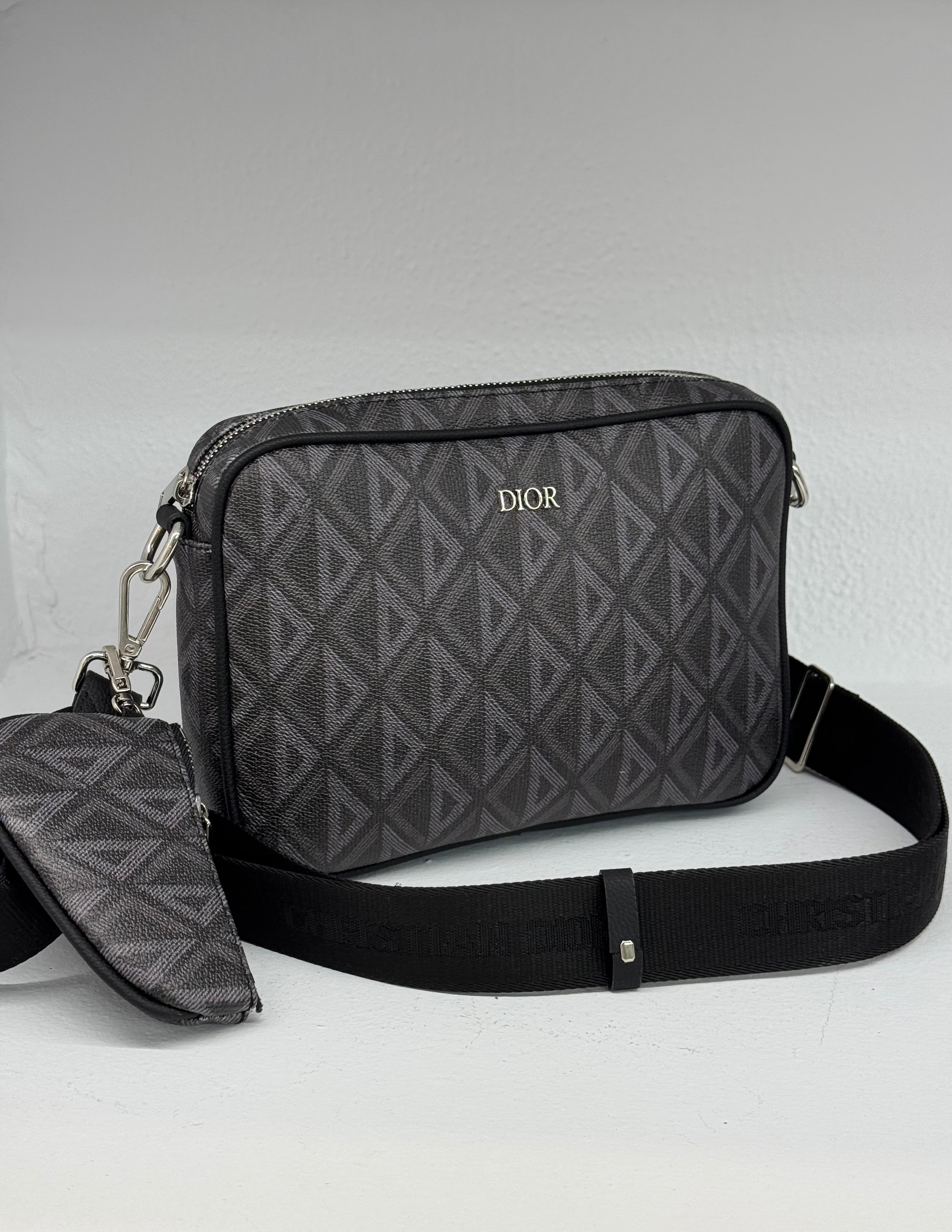 ΤΣΑΝΤΑΚΙ CHRISTIAN DIOR - 1219