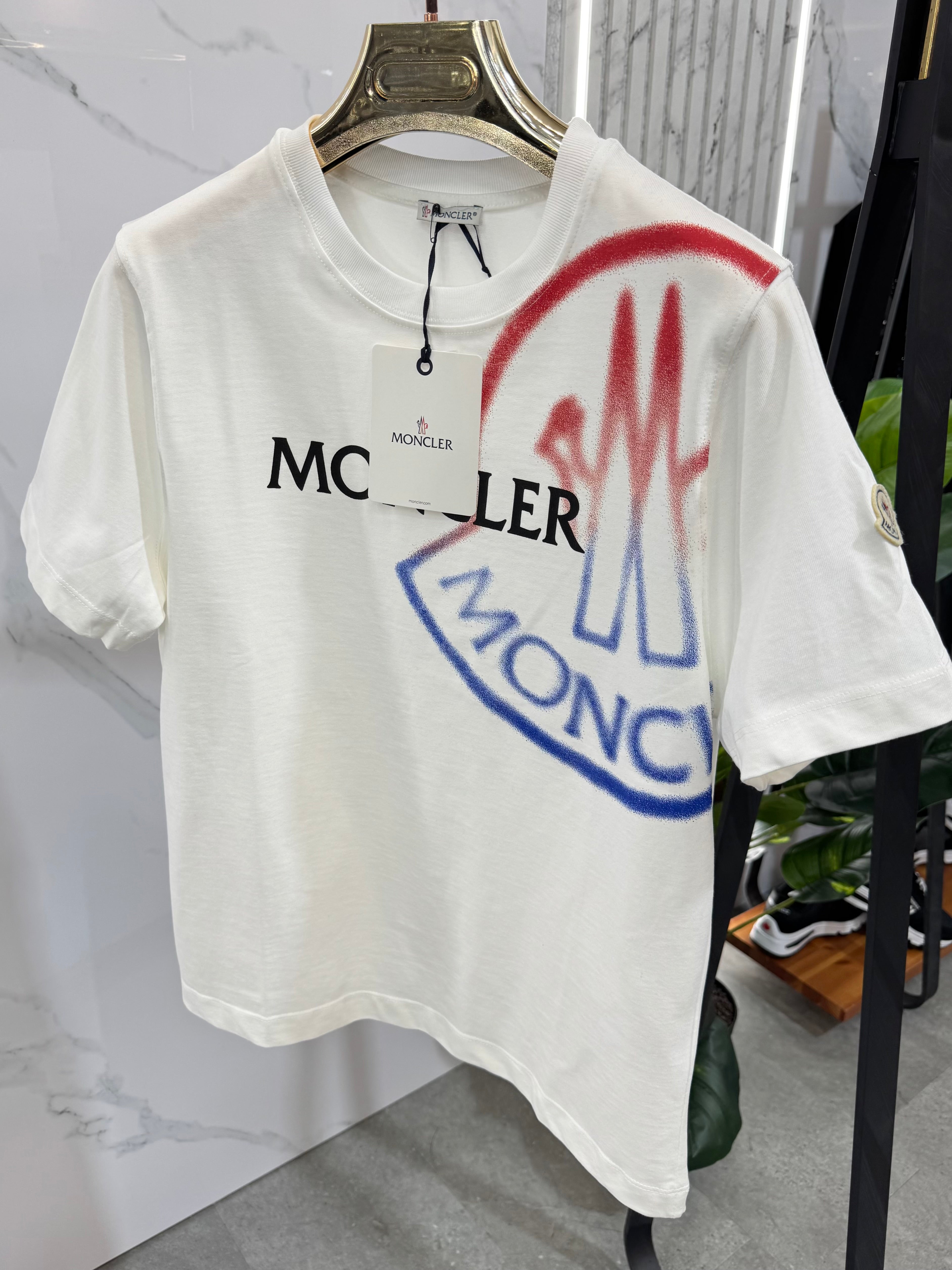 Moncler Spray Logo T-Shirt - White - NEW1633