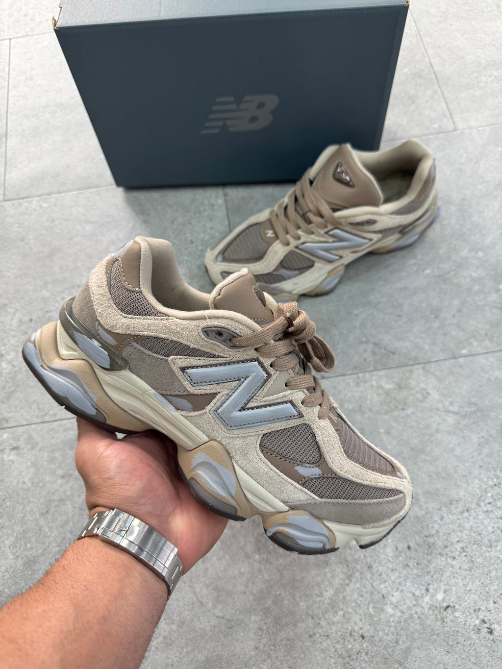 New Balance 9060 "Mushroom" - NEW1623