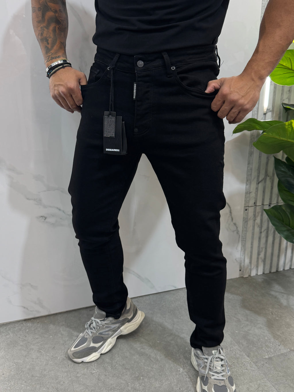 Slim Fit Clean Denim – Solid Black - NEW1890