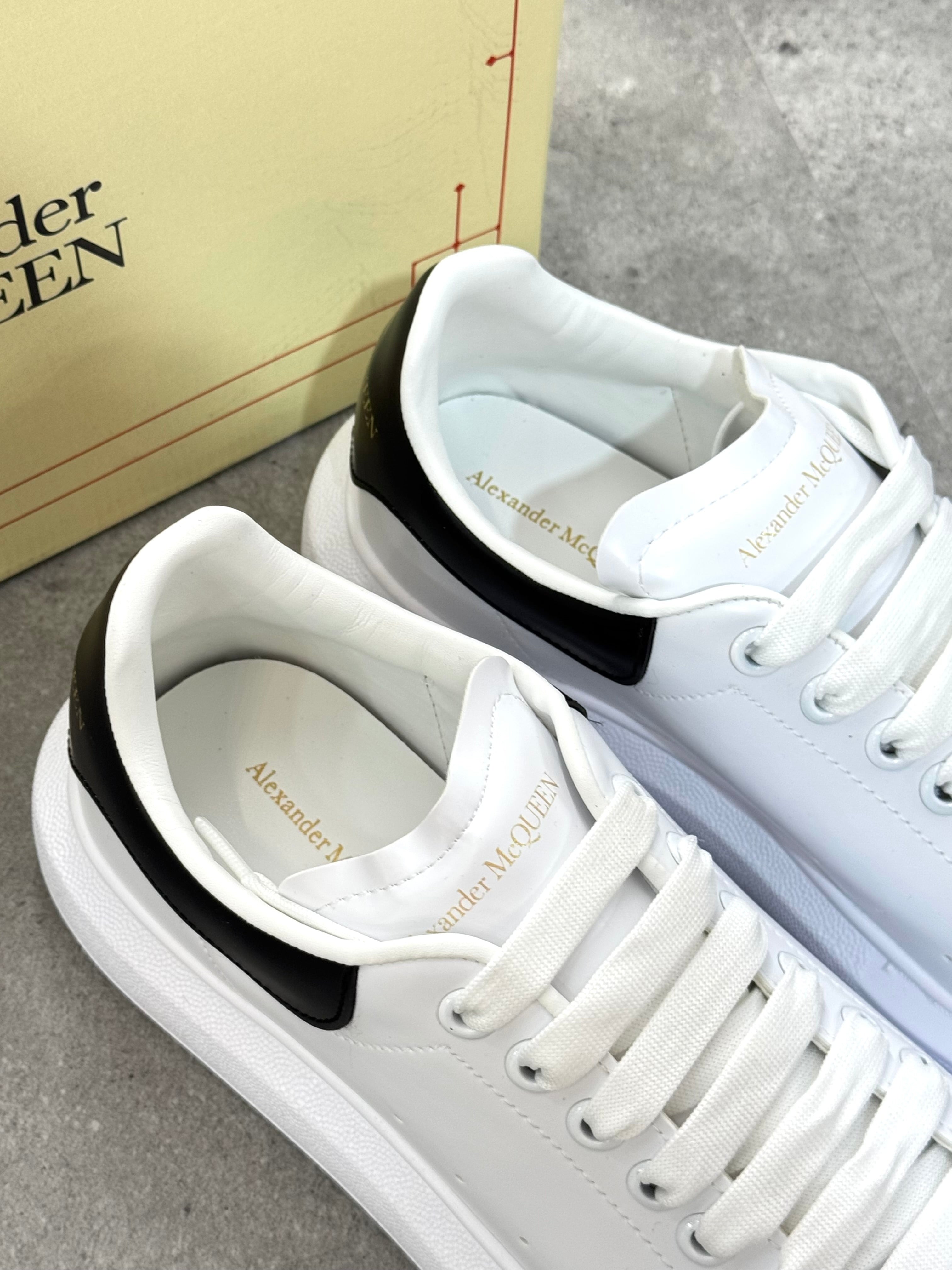 ALEXANDER MCQUEEN SNEAKER - NEW1166