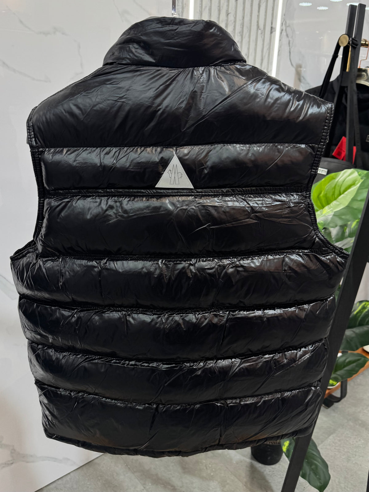 MONCLER Glossy Down Vest – Black -NEW1893