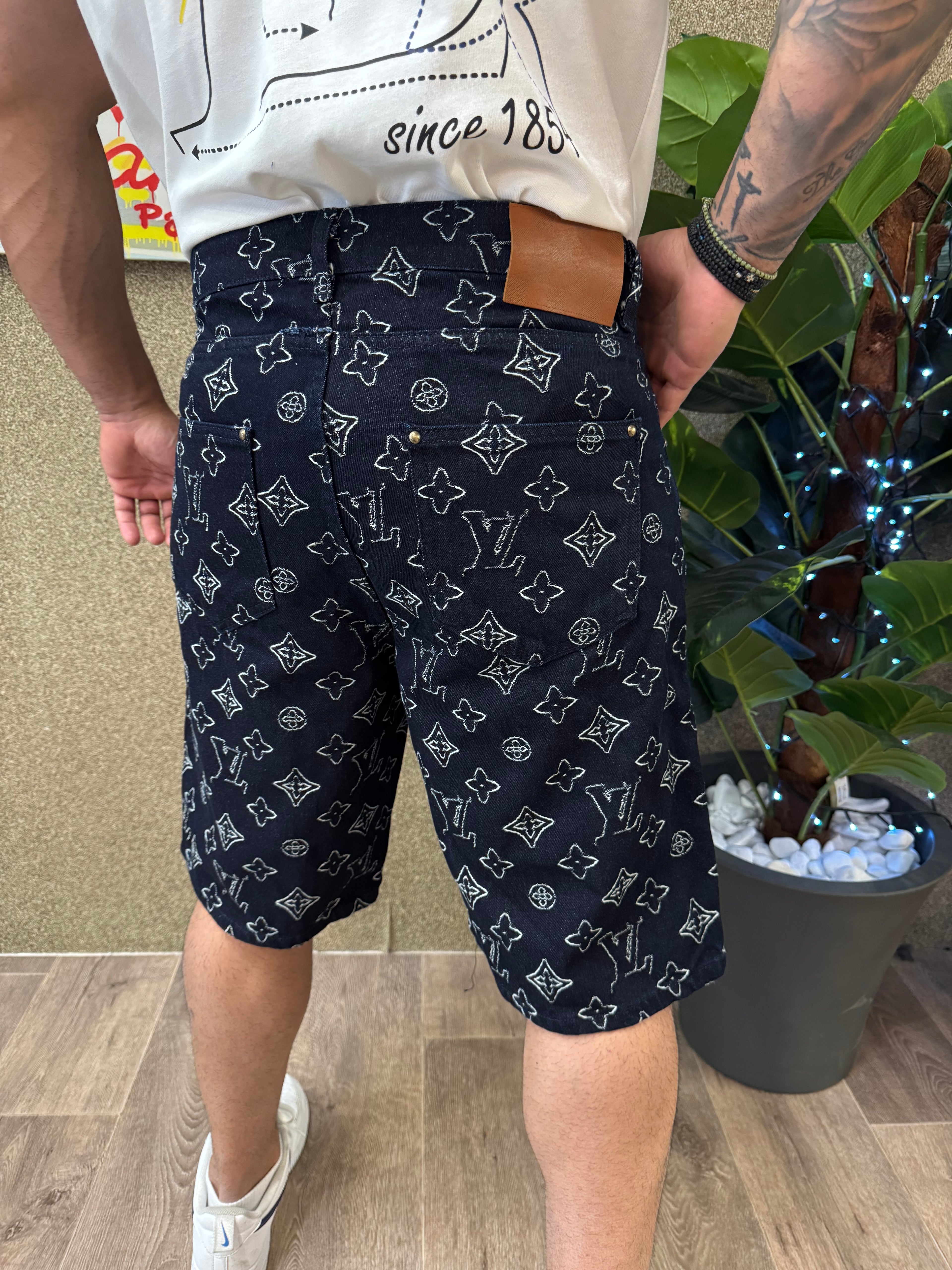 ΒΕΡΜΟΥΔΑ LOUIS VUITTON - NEW1577