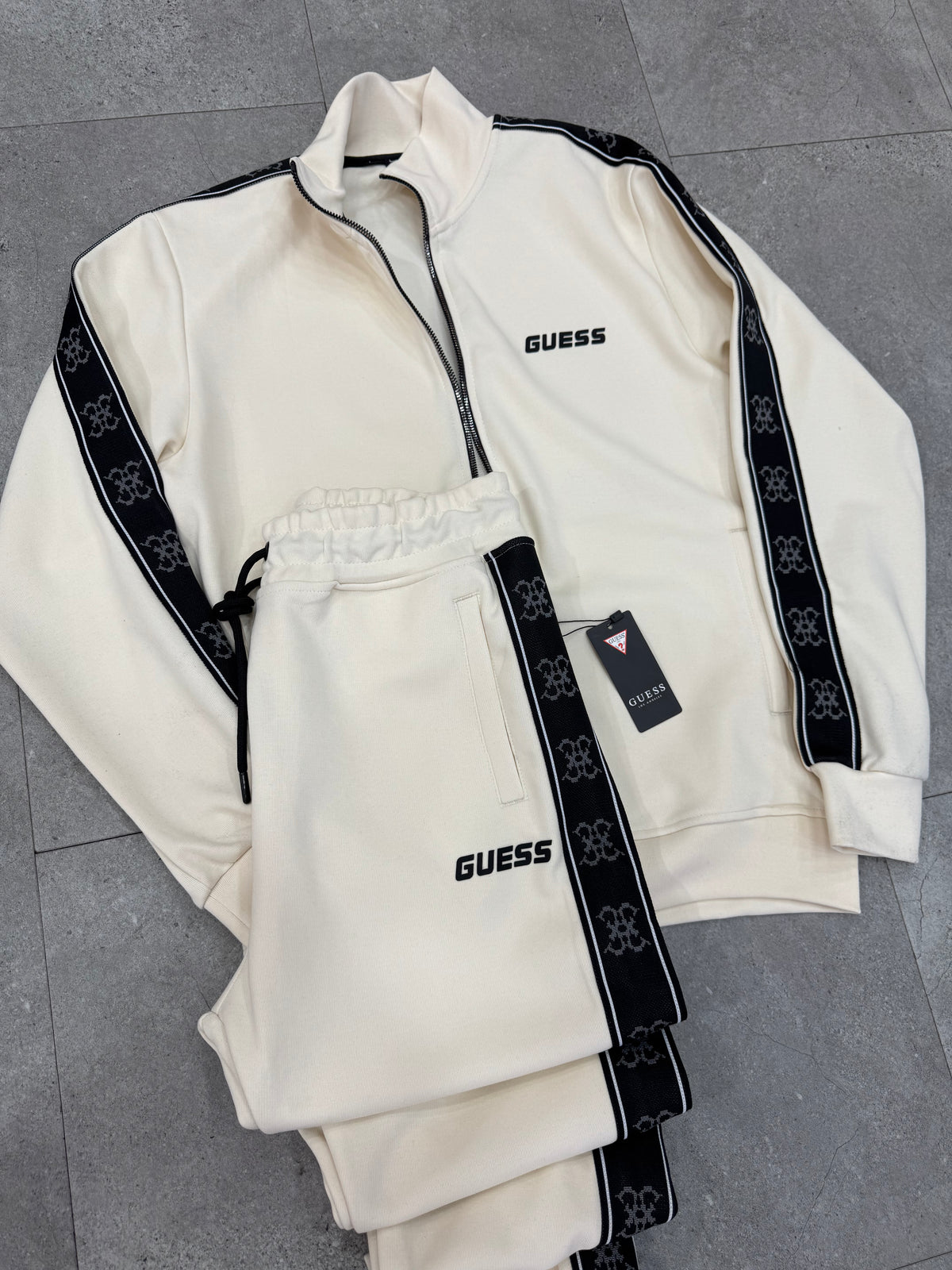 GUESS Logo Tape Tracksuit Set – Cream / Black - NEW1987