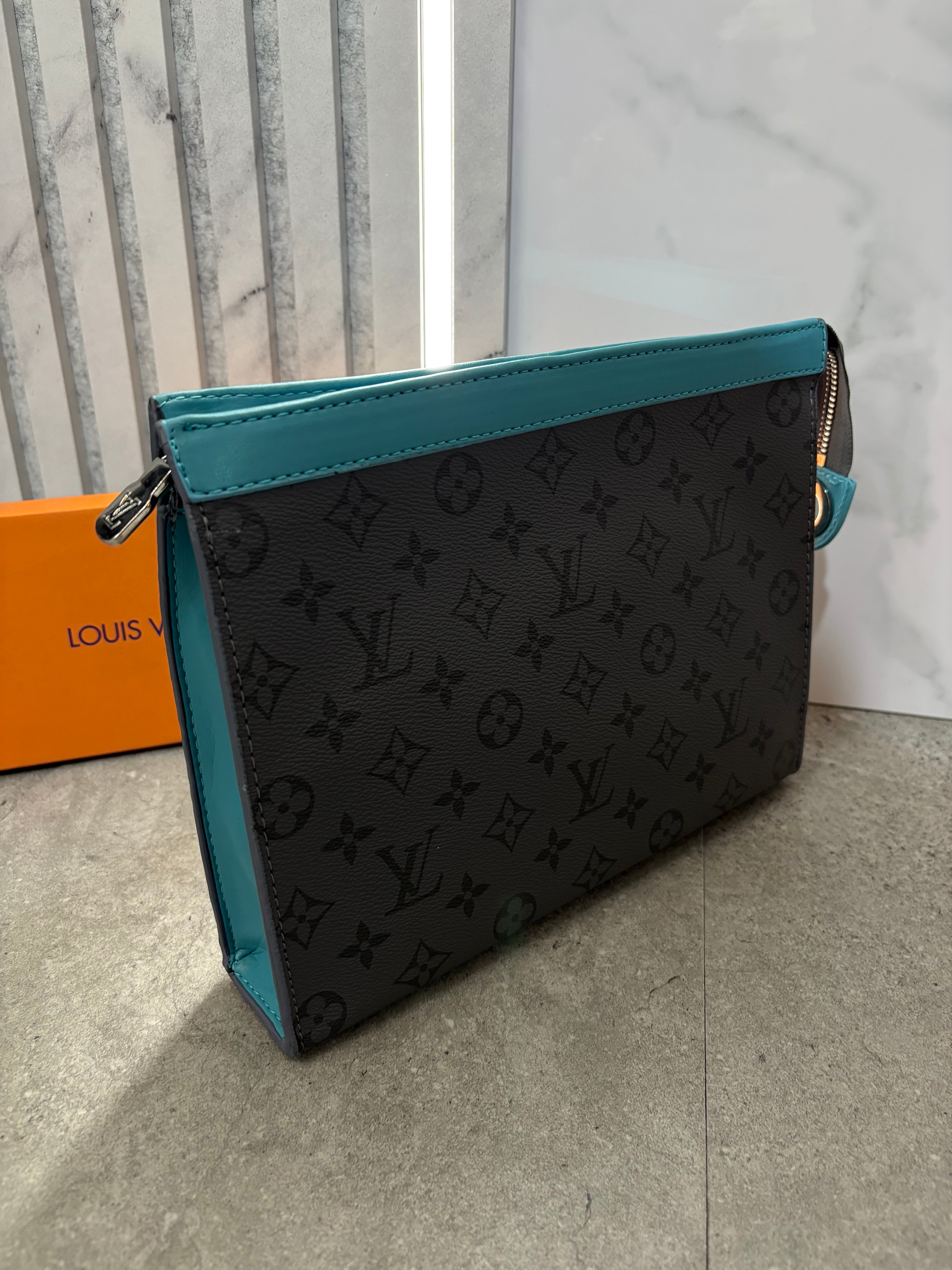 ΤΣΑΝΤΑΚΙ ΧΕΙΡΟΣ LOUIS VUITTON - NEW1388