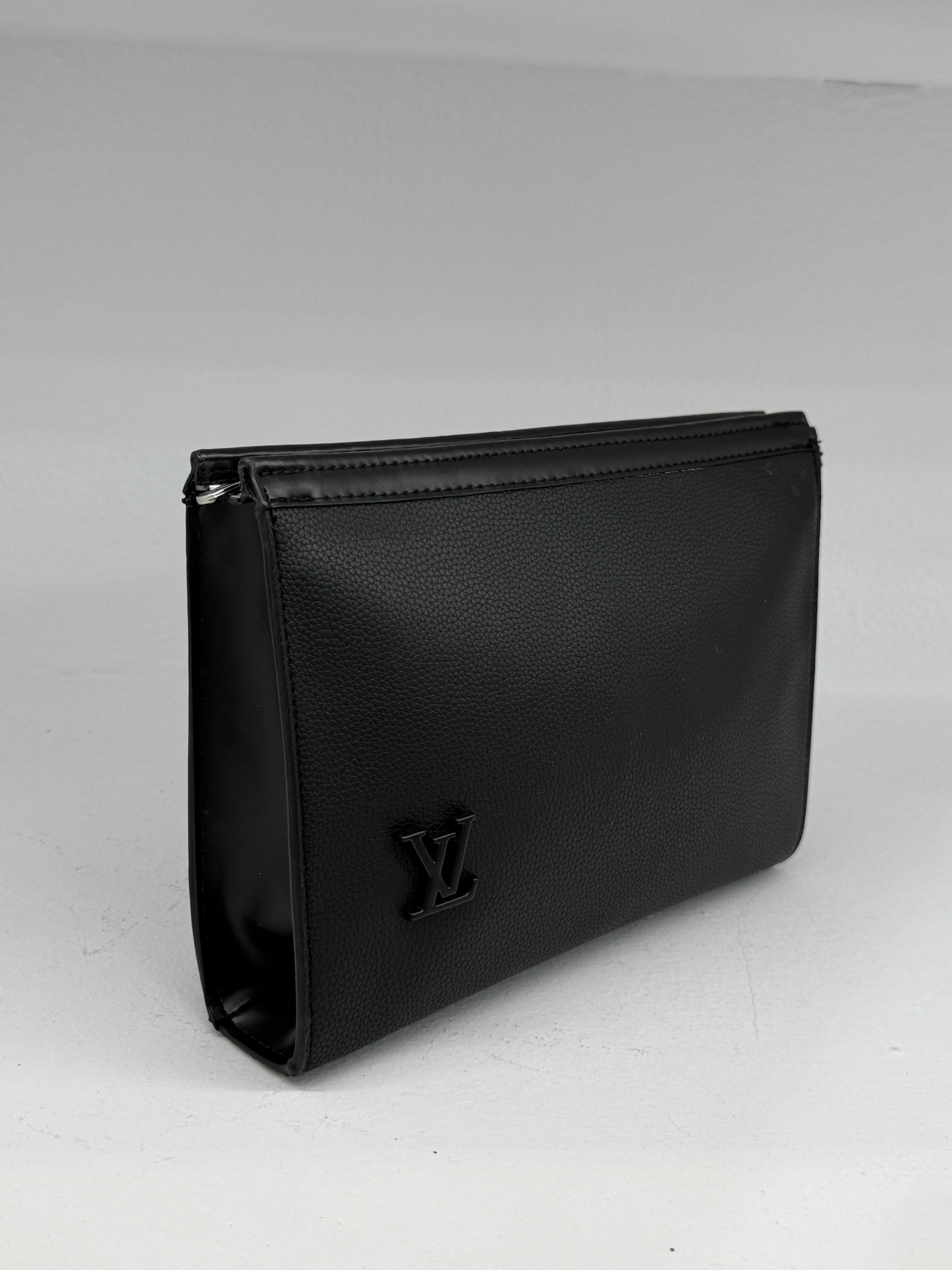 ΤΣΑΝΤΑΚΙ ΧΕΙΡΟΣ LOUIS VUITTON - NEW1175