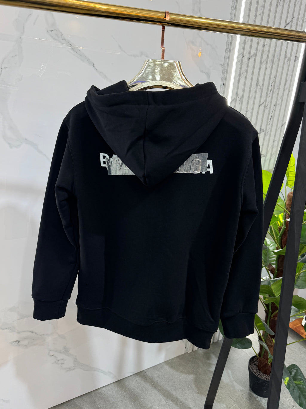 BALENCIAGA Tape Type Logo Zip-Up Hoodie – Black - NEW1938