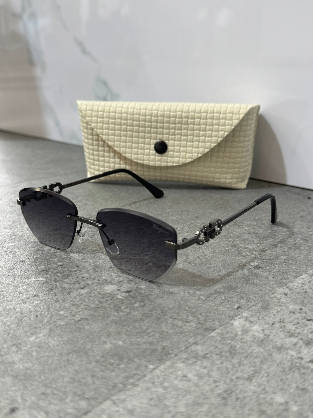 SALVATORE FERRAGAMO Gancini Rimless Sunglasses – Gunmetal / Gradient Grey - NEW1907