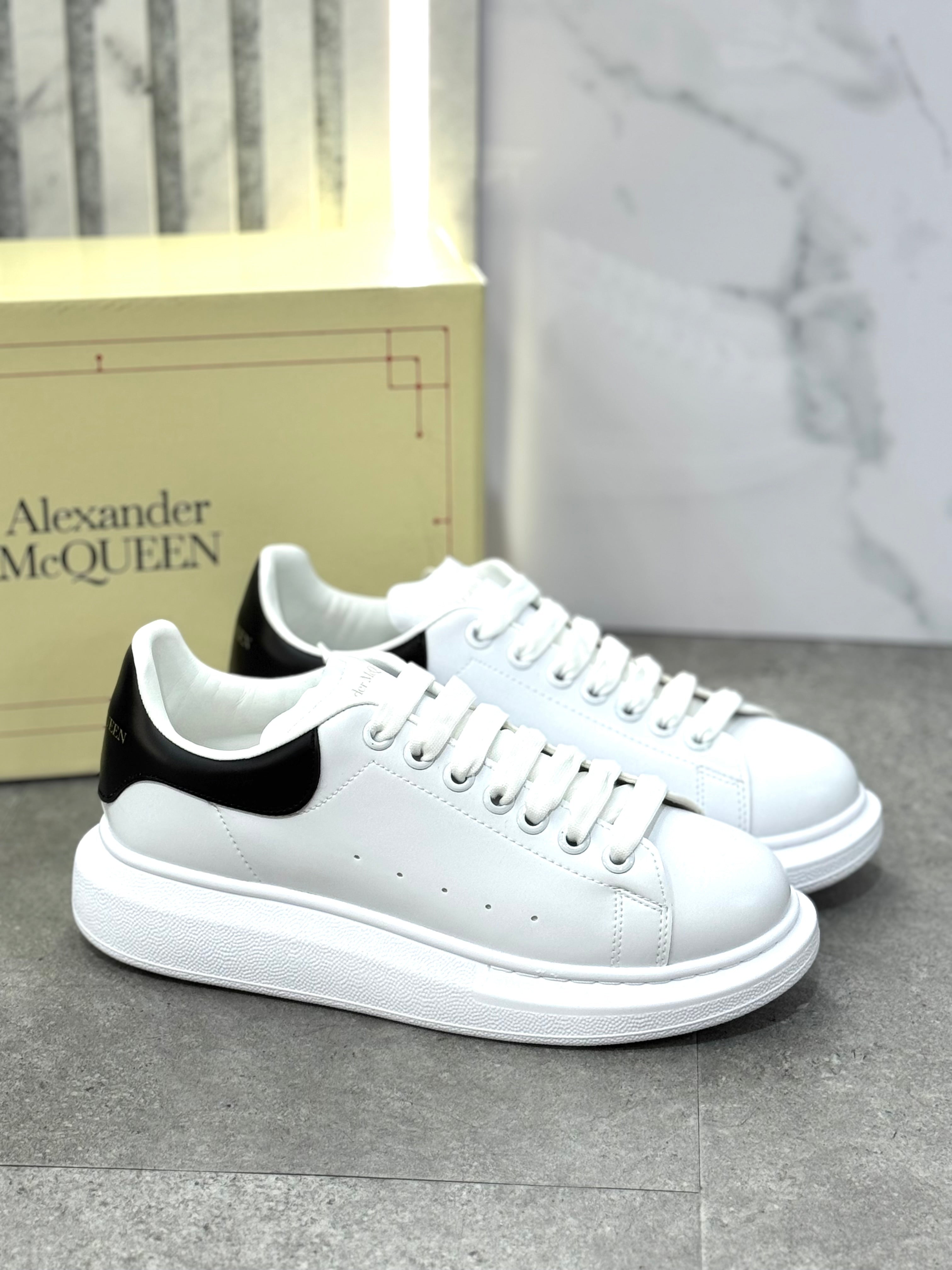ALEXANDER MCQUEEN SNEAKER - NEW1166