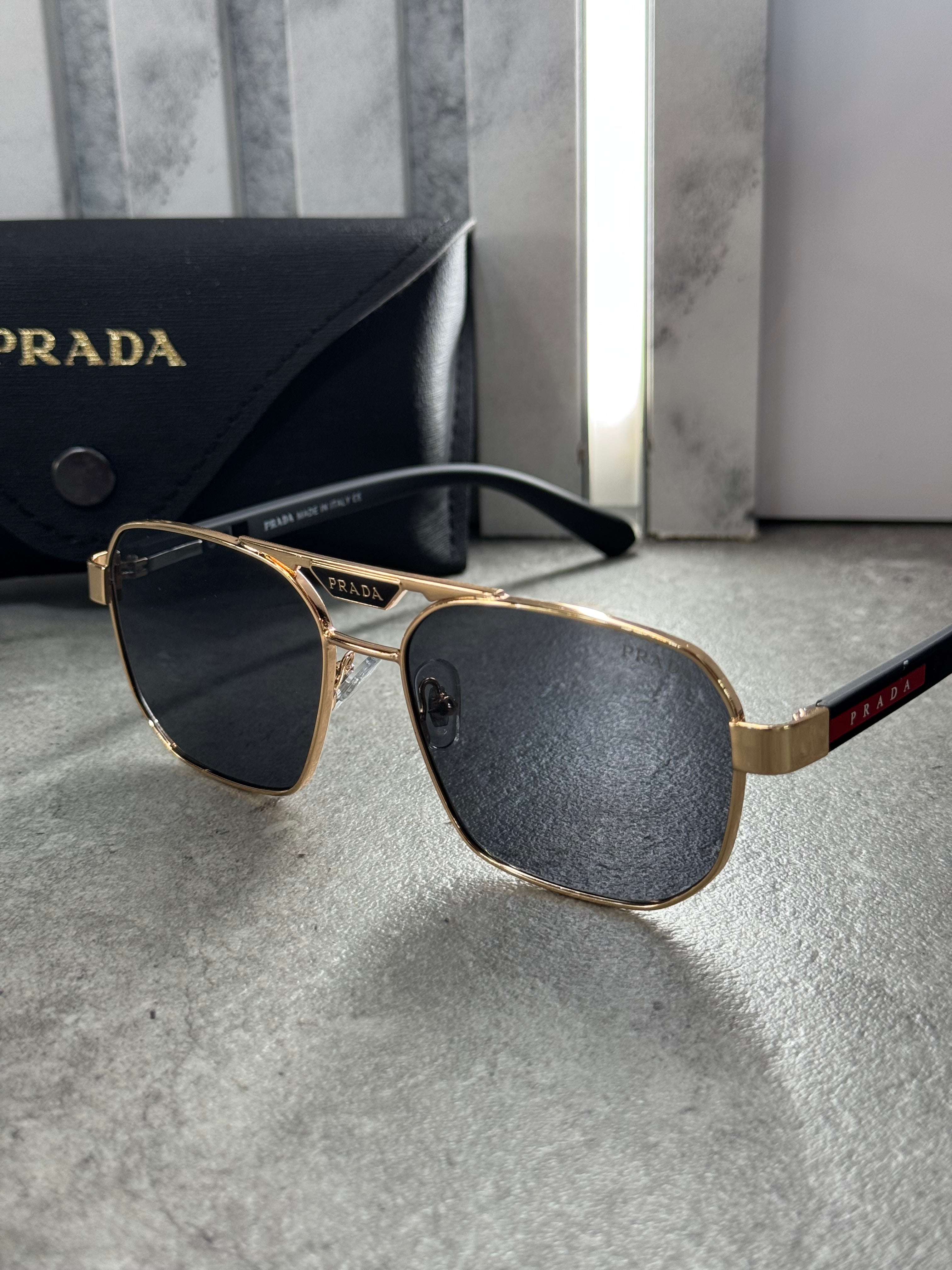 PRADA SUNGLASSE - NEW1132
