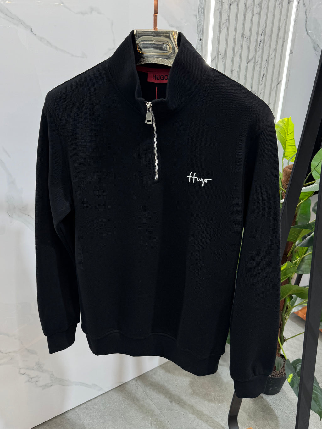 HUGO BOSS Handwritten Logo Half-Zip Sweatshirt – Black - NEW1947
