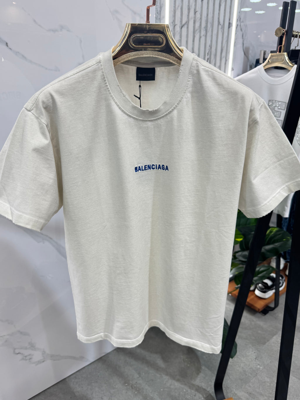 BALENCIAGA Embroidered Logo T-Shirt – Off-White - NEw1772