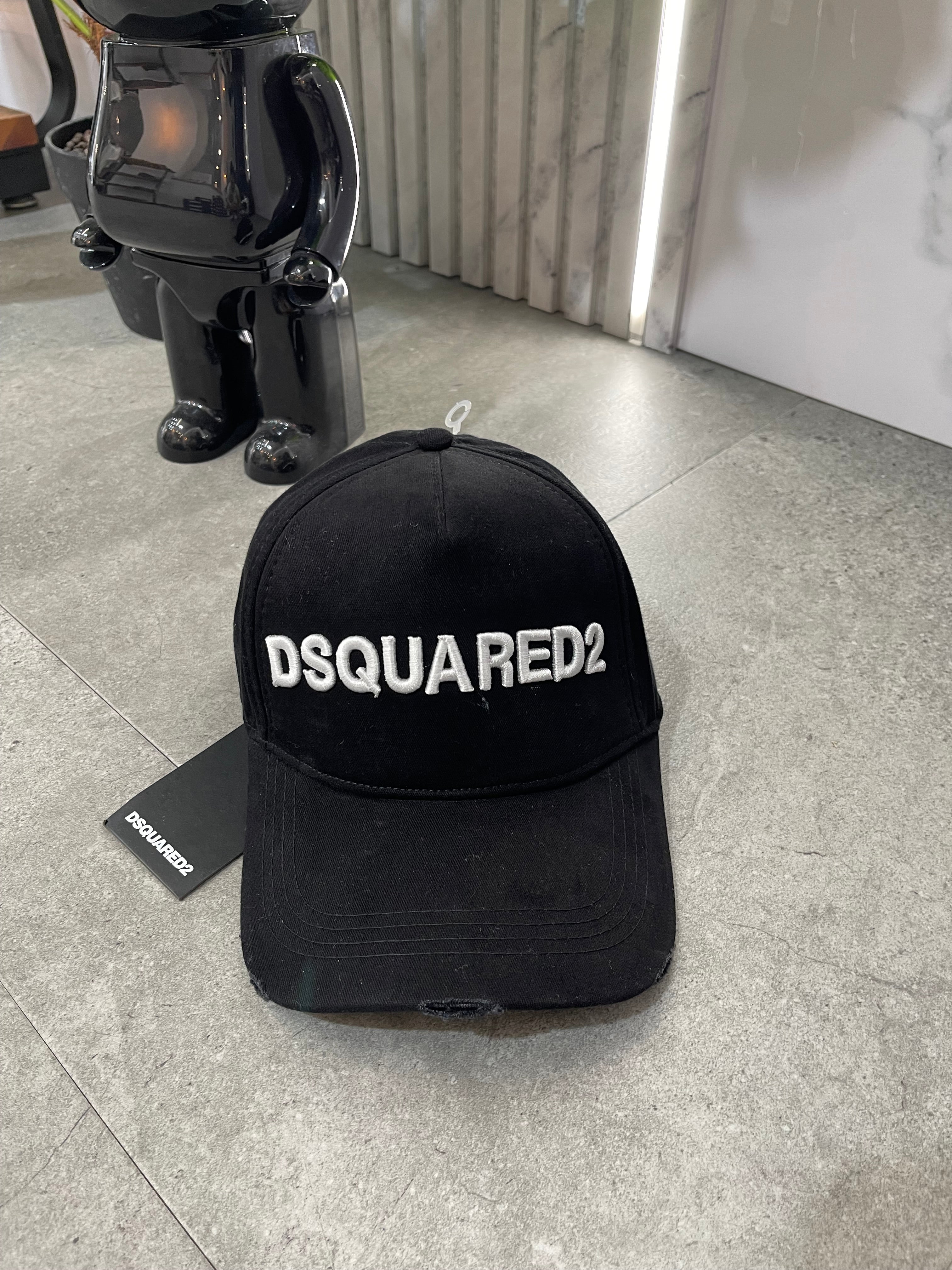 DSQUARED2 Classic Logo Cap – Black - NEW1735