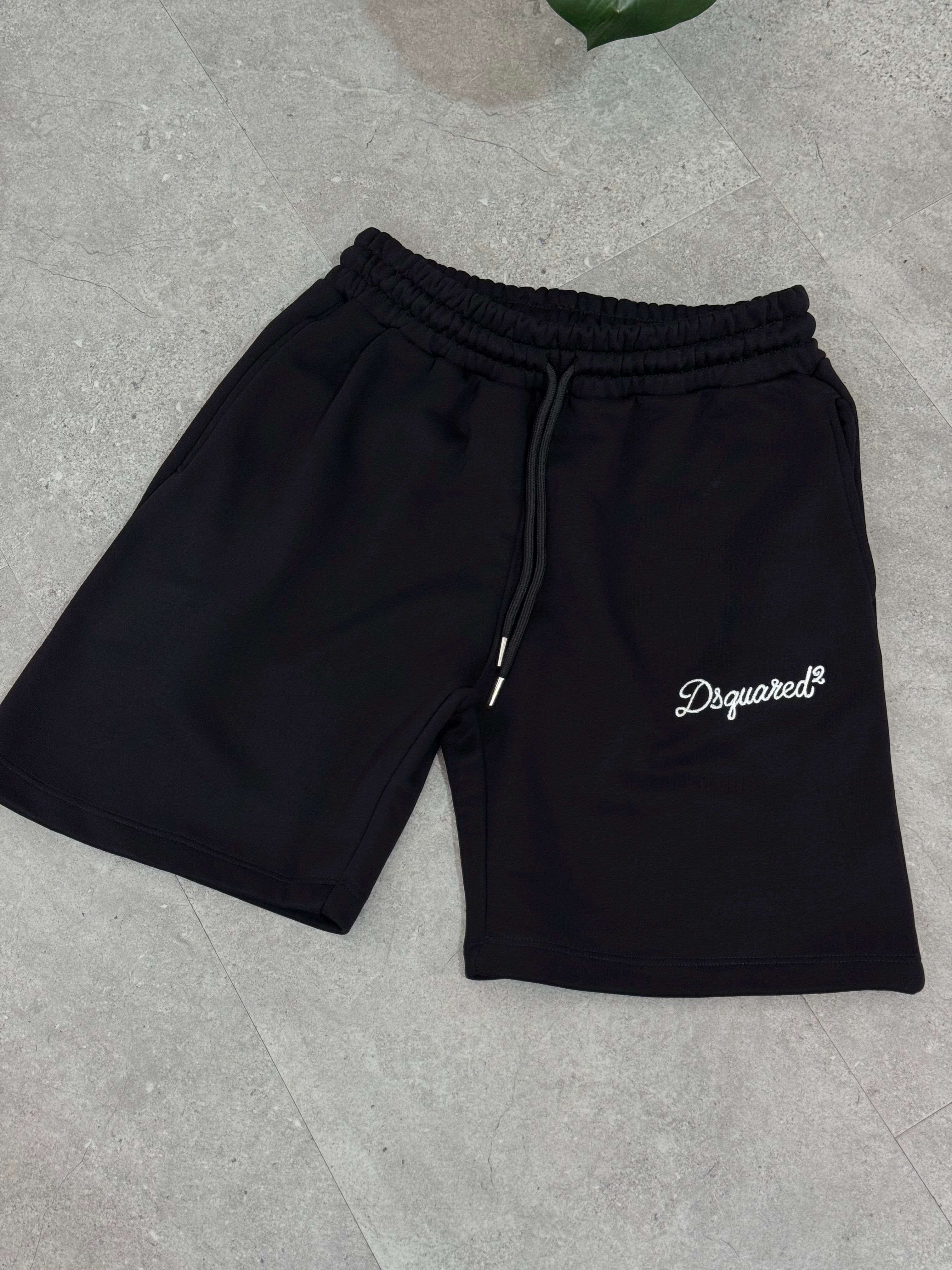 Dsquared2 Script Shorts- NEW1650