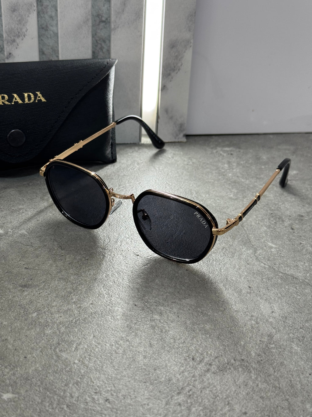 PRADA SUNGLASSE - NEW1134