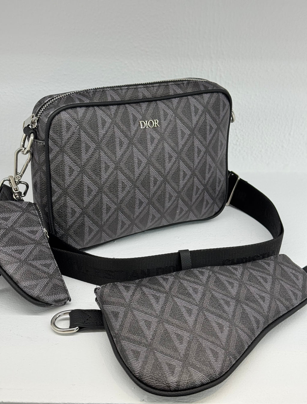 ΤΣΑΝΤΑΚΙ CHRISTIAN DIOR - 1219