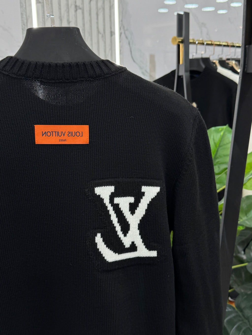 ΠΛΕΚΤΗ LOUIS VUITTON ΜΑΚΡΥΜΑΝΙΚΗ - NEW1462