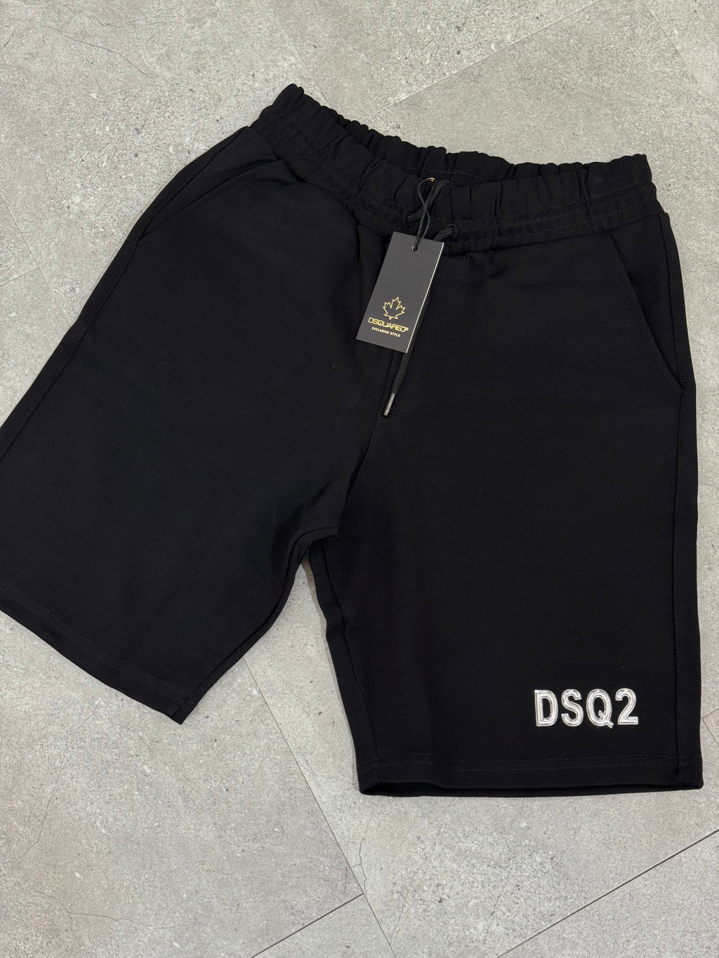 Dsquared2 Shorts - NEW1649
