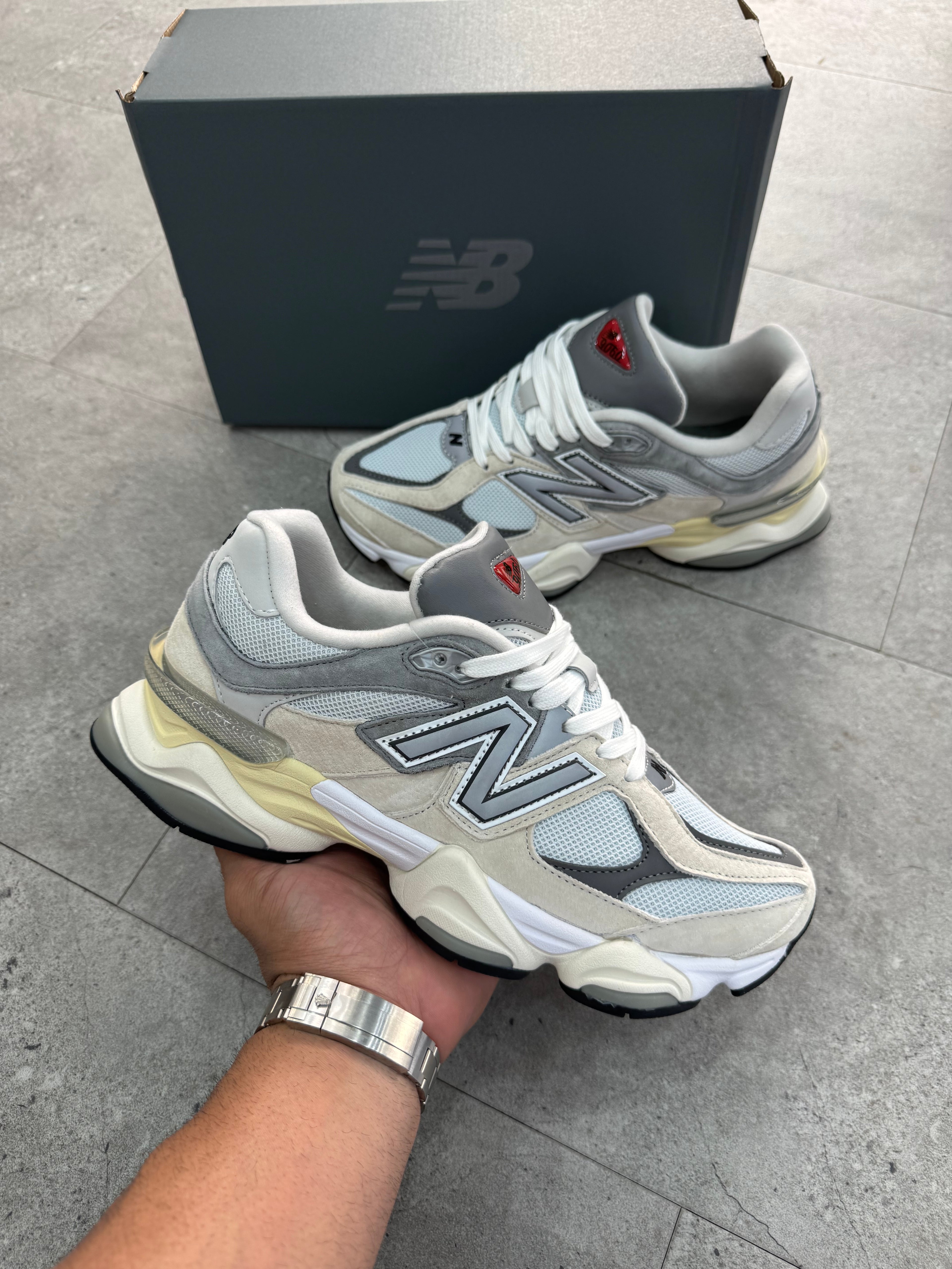 New Balance 9060 "Sea Salt" - NEW1622