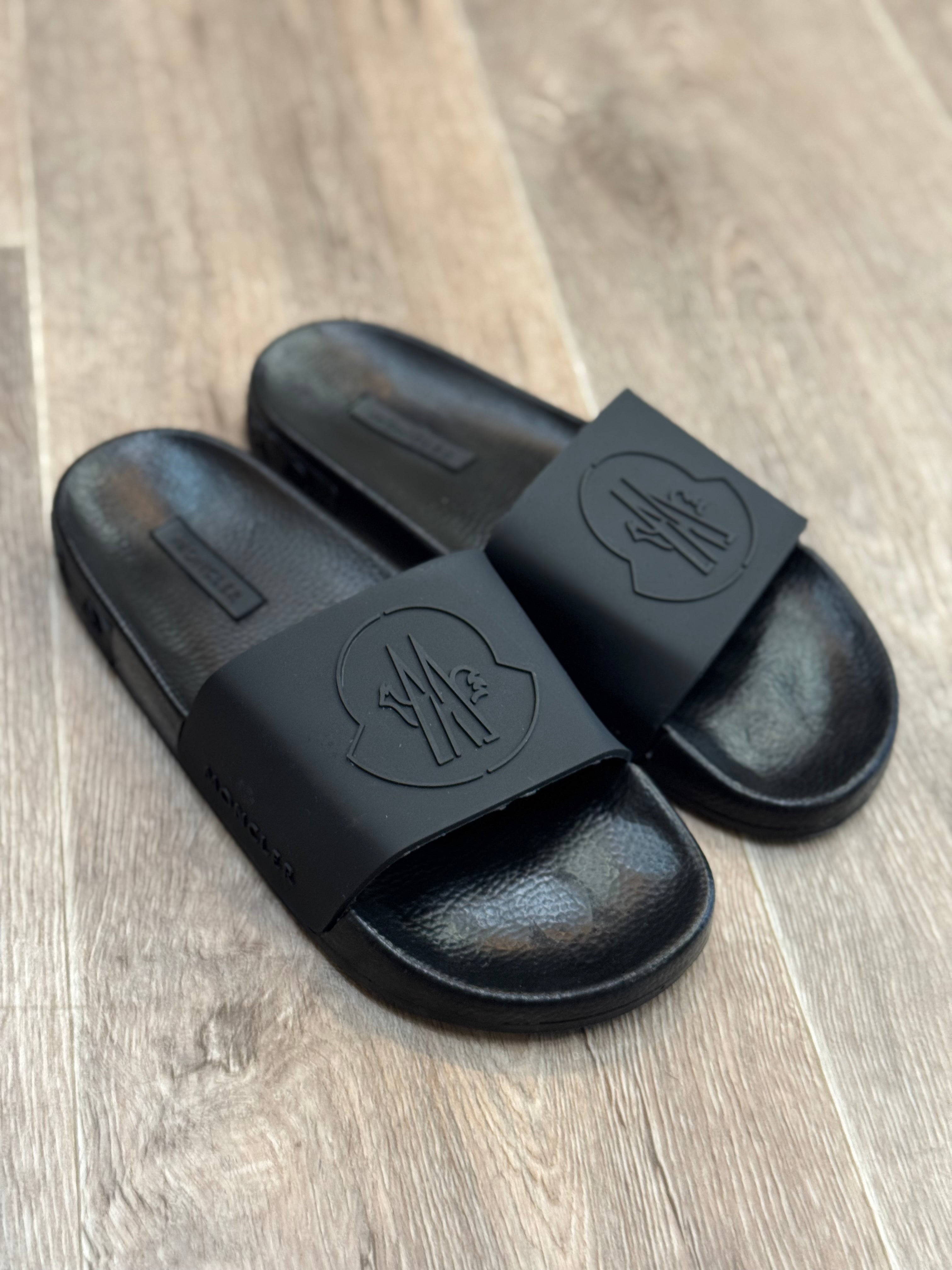 ΠΑΝΤΟΦΛΑ MONCLER - NEW1145 SALE