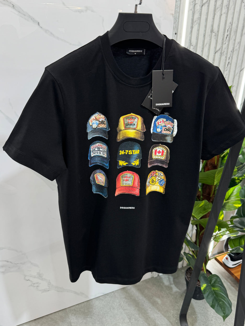 Dsquared2 Ανδρικό T-shirt "Multi-Caps Graphic" - Black - NEW1670