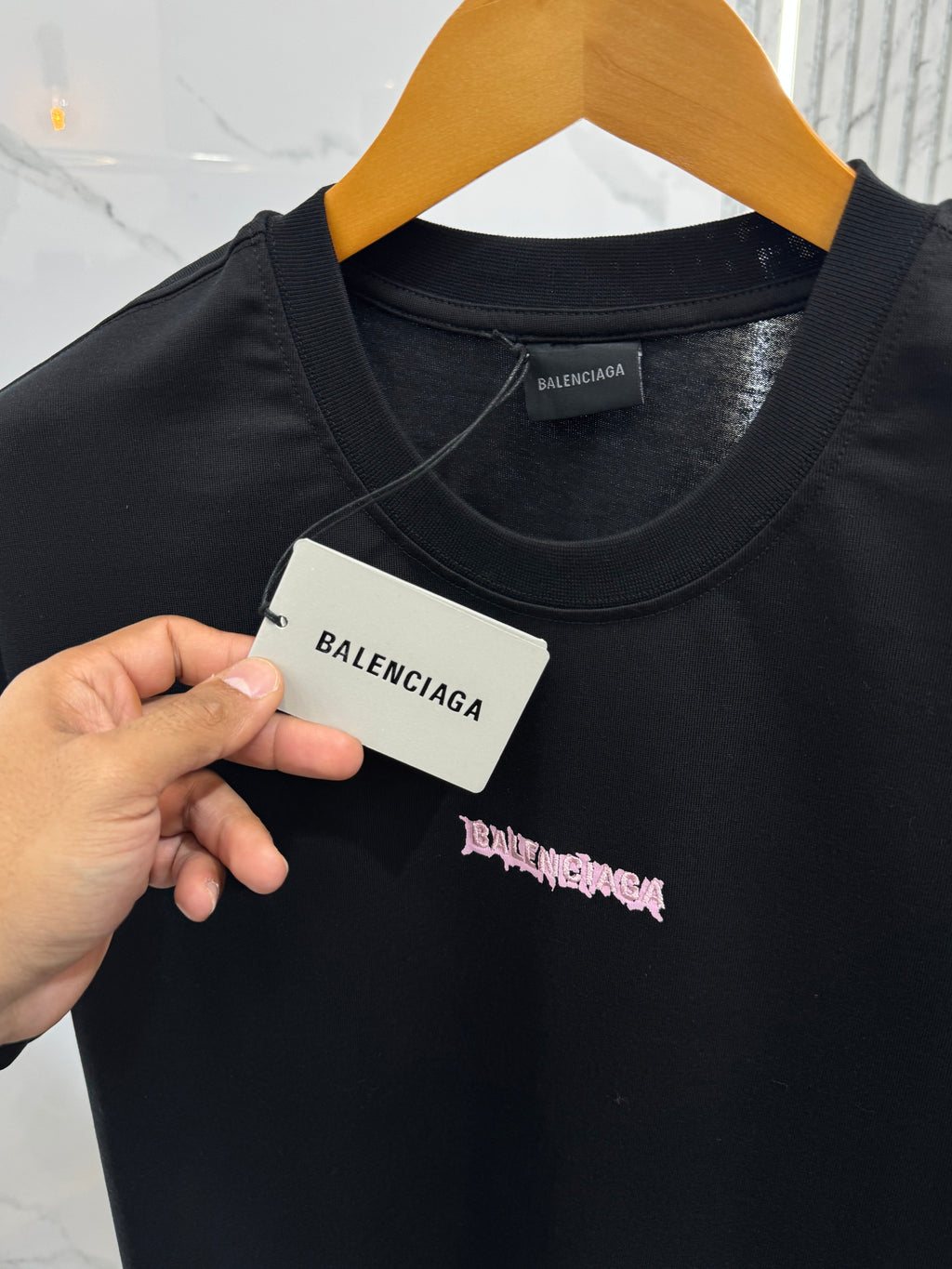 BALENCIAGA Metal Logo T-Shirt – Black / Pink - NEW1870