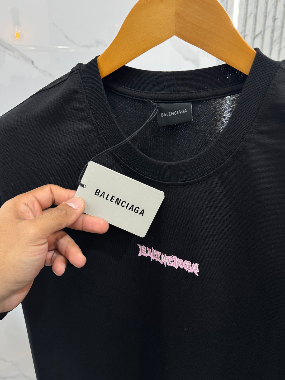 BALENCIAGA Metal Logo T-Shirt – Black / Pink - NEW1870