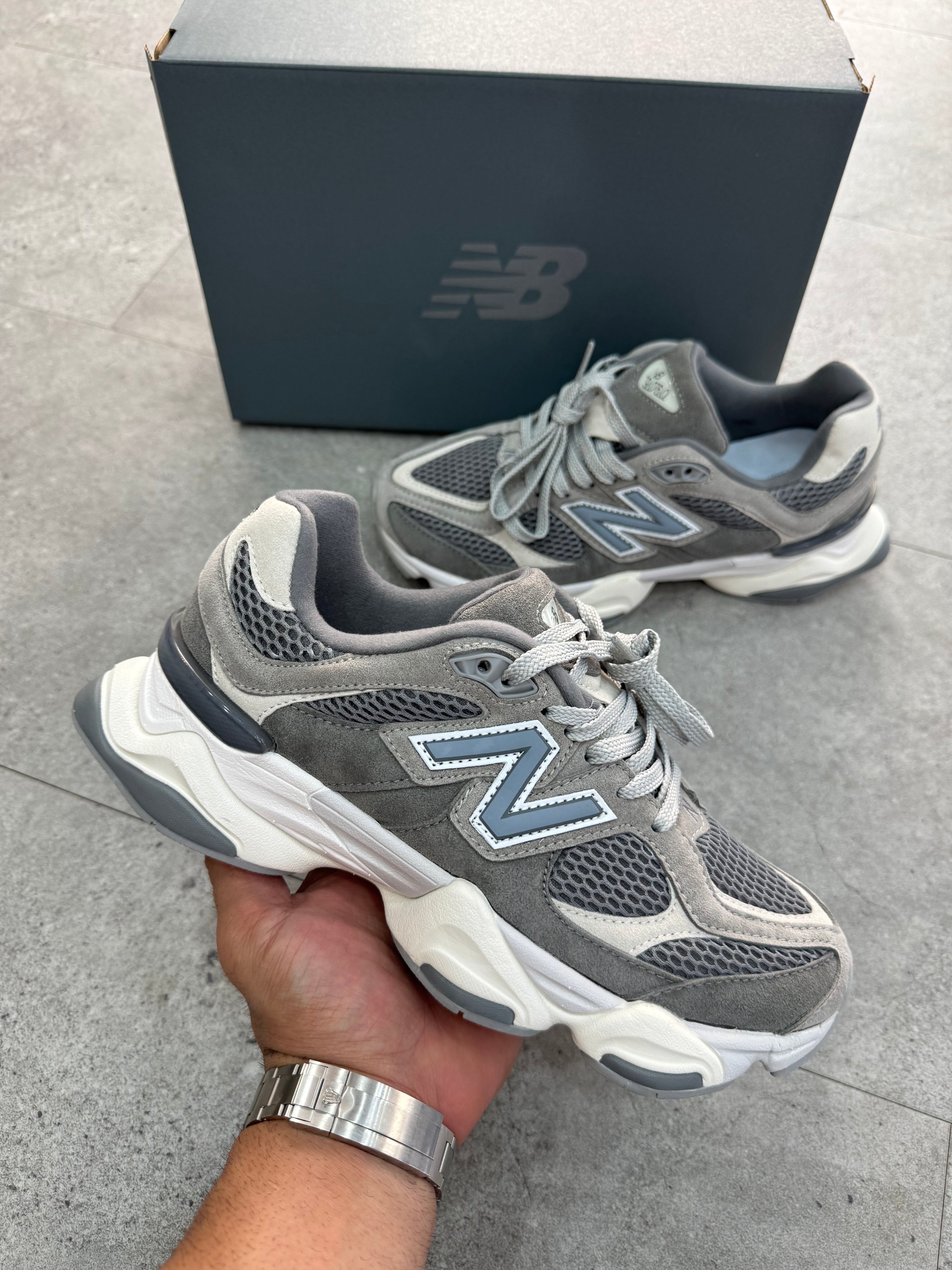 New Balance 9060 "Rain Cloud / Grey" - NEW1624