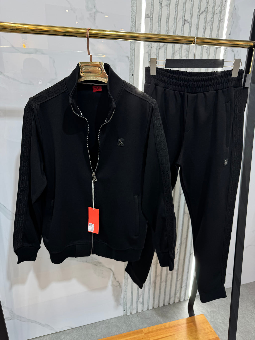 OUTFIT SET HUGO BOSS - NEW1237