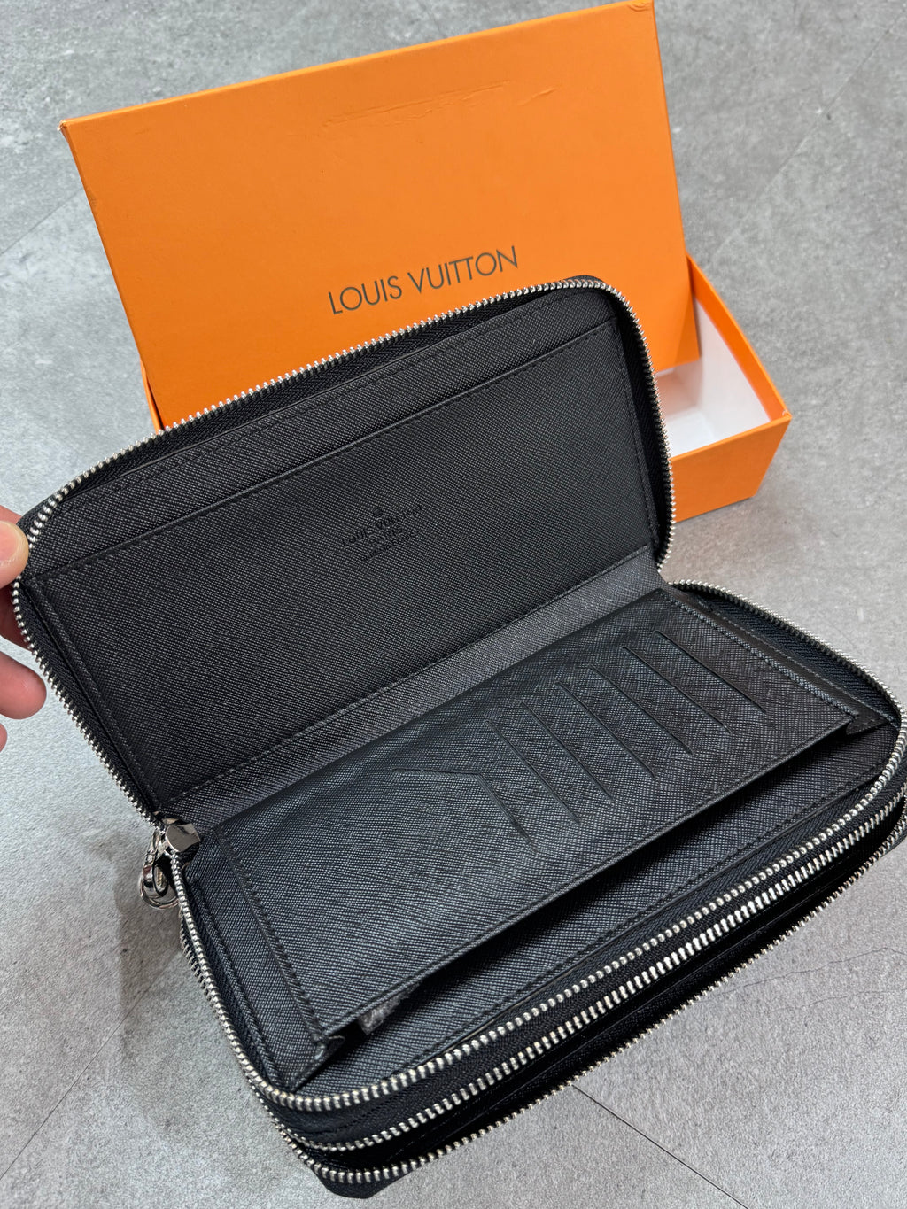 ΠΟΡΤΟΦΟΛΙ ΧΕΙΡΟΣ LOUIS VUITTON - NEW1178