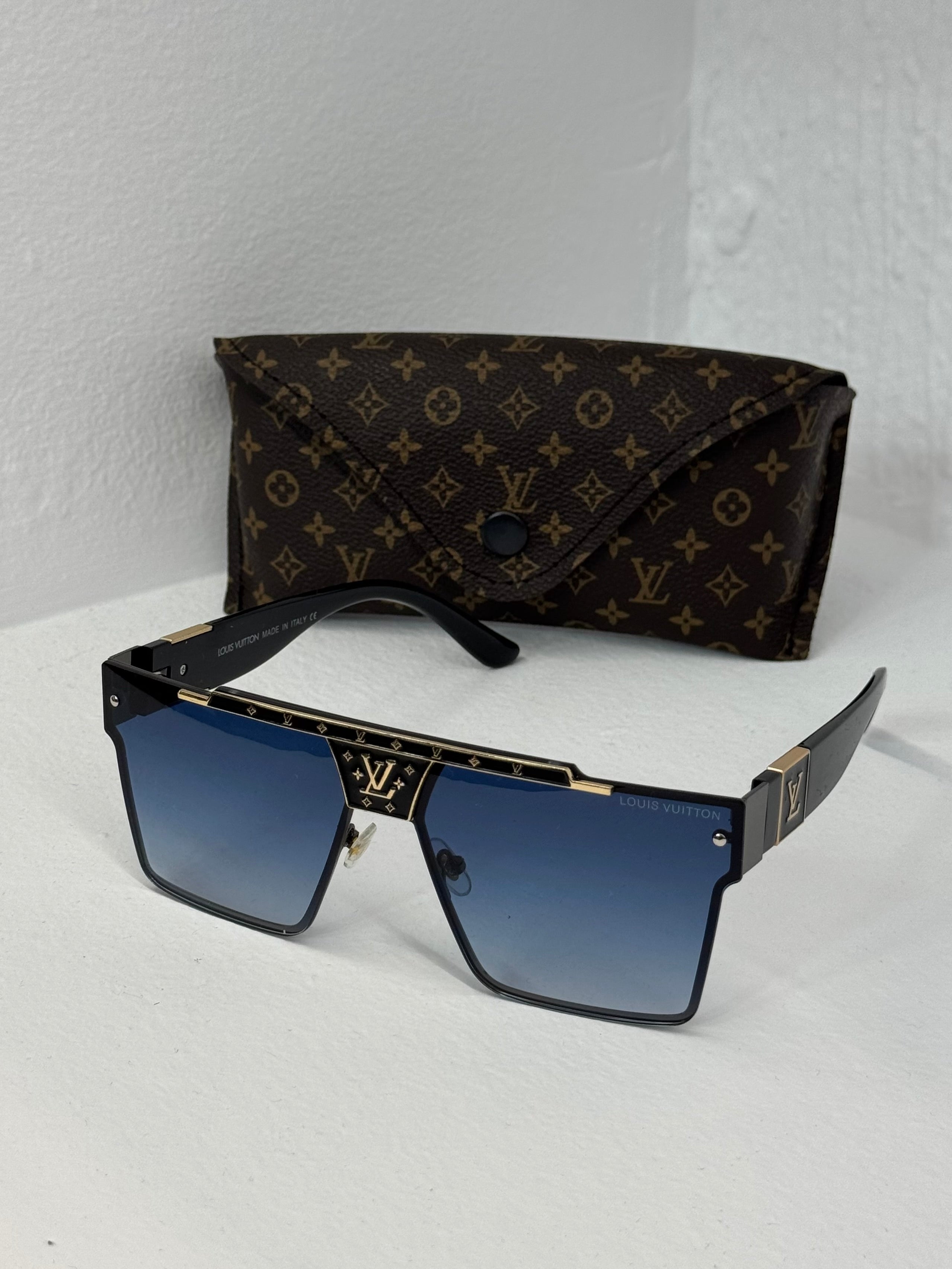 LOUIS VUITTON SUNGLASSE - NEW1247