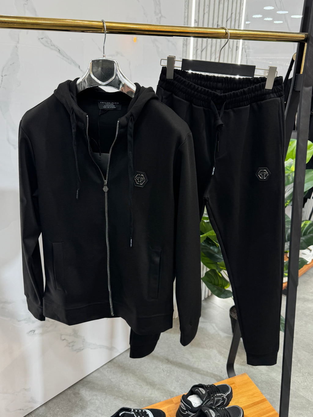 PHILIPP PLEIN Rhinestone Skull Hexagon Zipped Hoodie Tracksuit Set – Black - NEW1990