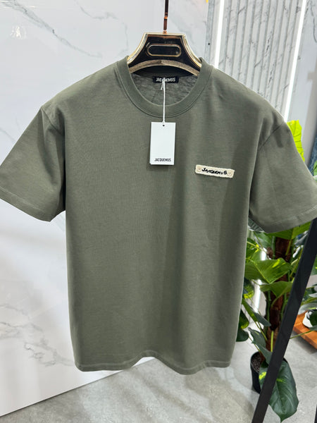 JACQUEMUS Logo Patch T-Shirt – Khaki / Olive Green - NEW1880