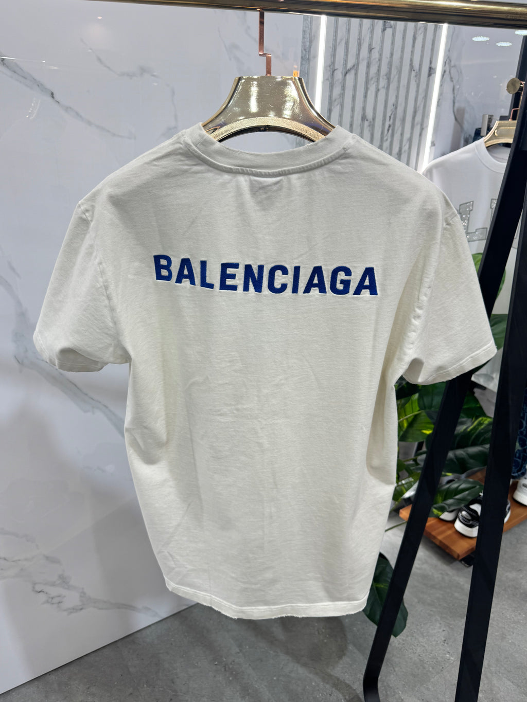 BALENCIAGA Embroidered Logo T-Shirt – Off-White - NEw1772