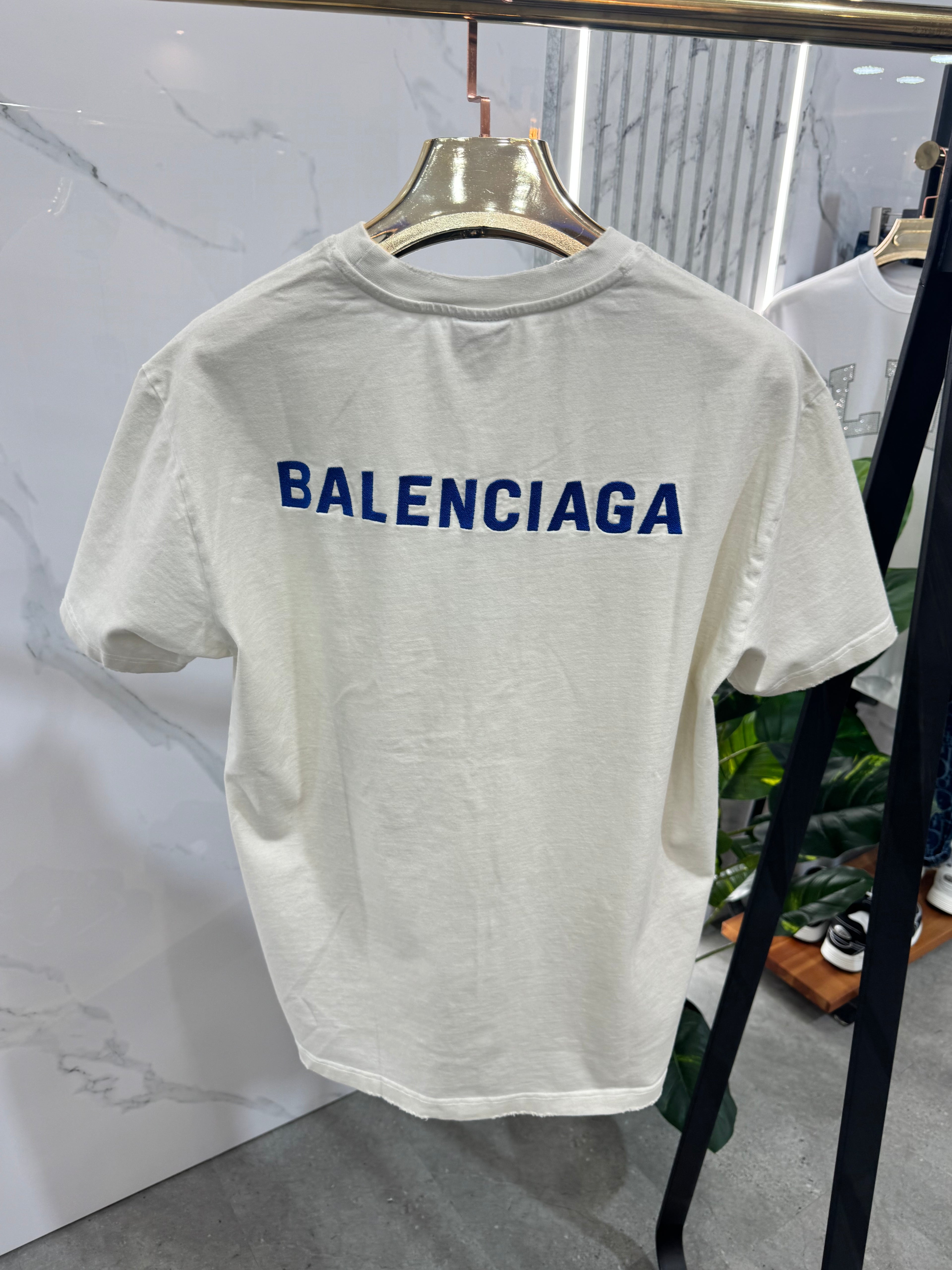 BALENCIAGA Embroidered Logo T-Shirt – Off-White - NEw1772