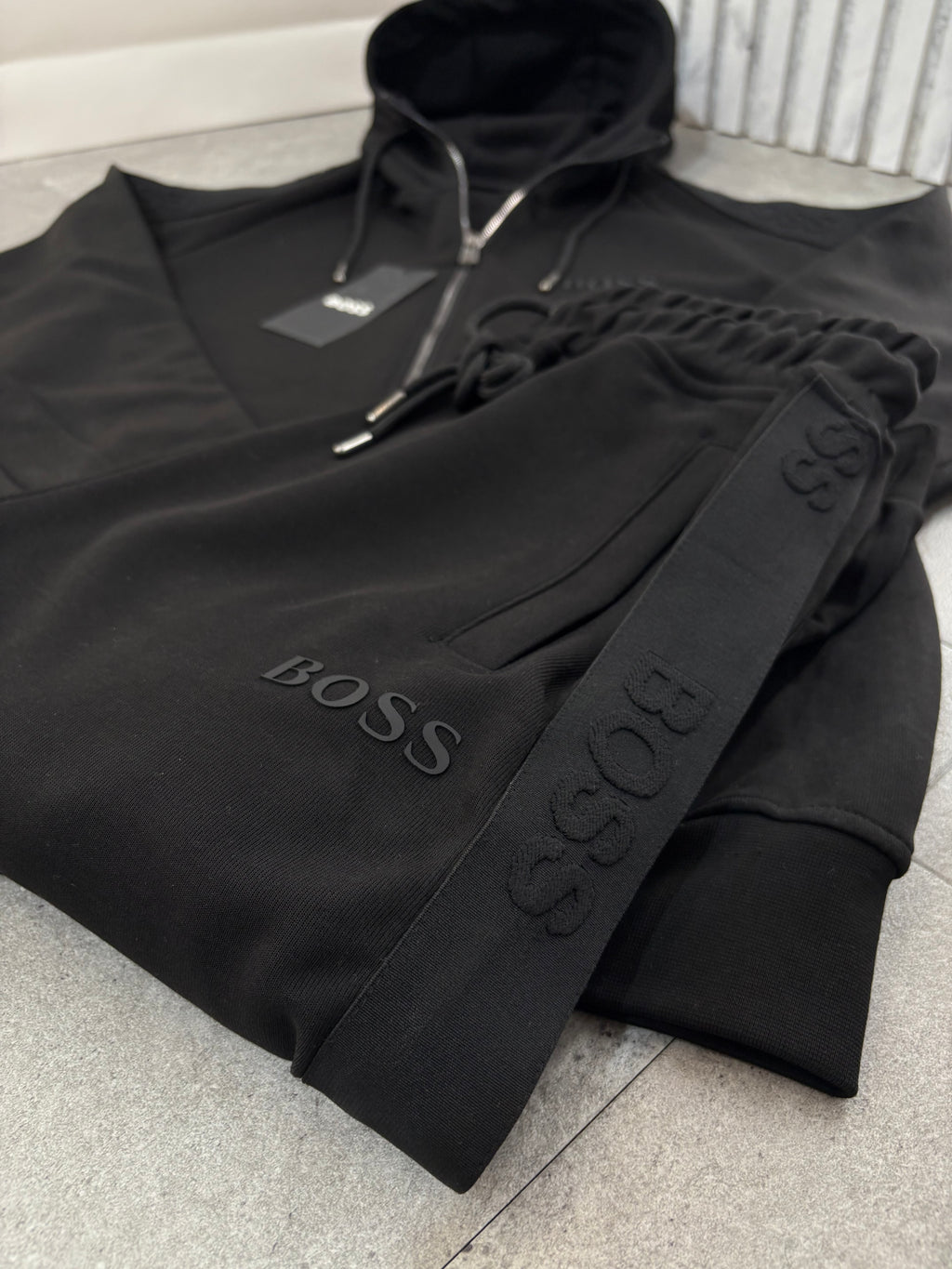 OUTFIT SET HUGO BOSS - NEW1276