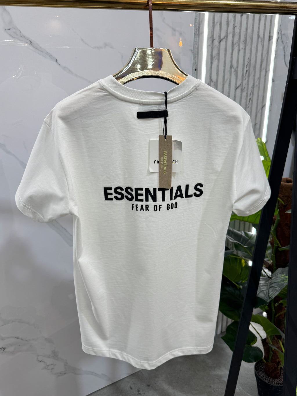 FEAR OF GOD ESSENTIALS T-Shirt – Off-White / Cream - NEW1861