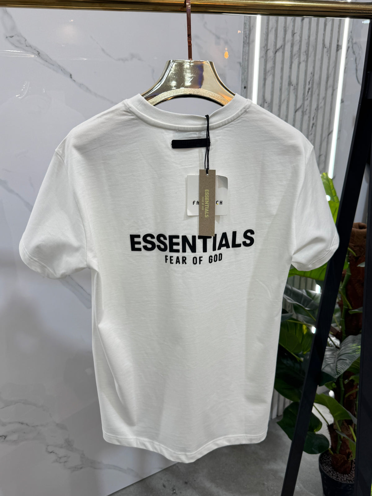 FEAR OF GOD ESSENTIALS T-Shirt – Off-White / Cream - NEW1861