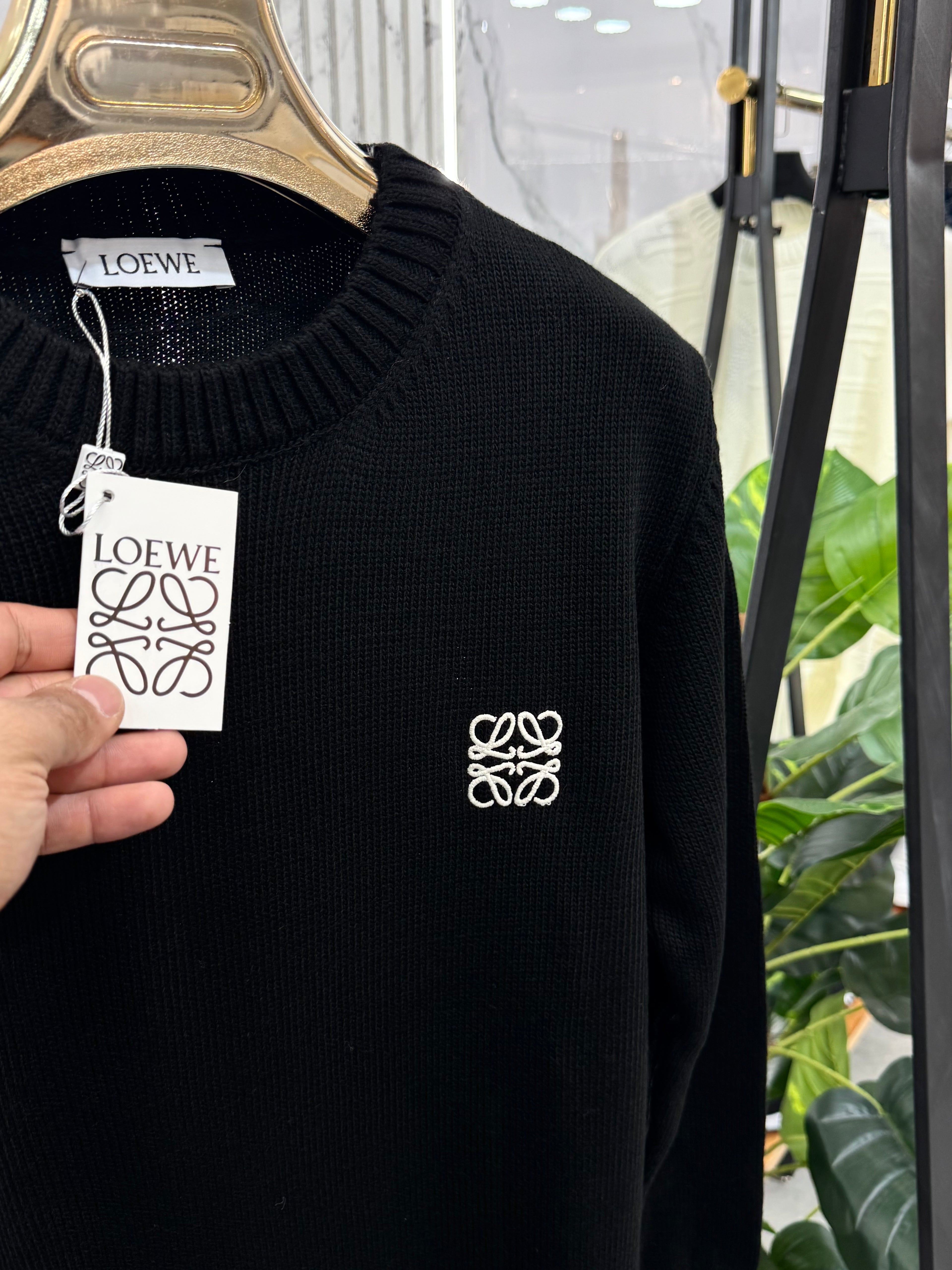 ΠΛΕΚΤΗ LOEWE ΜΑΚΡΥΜΑΝΙΚΗ - NEW1408