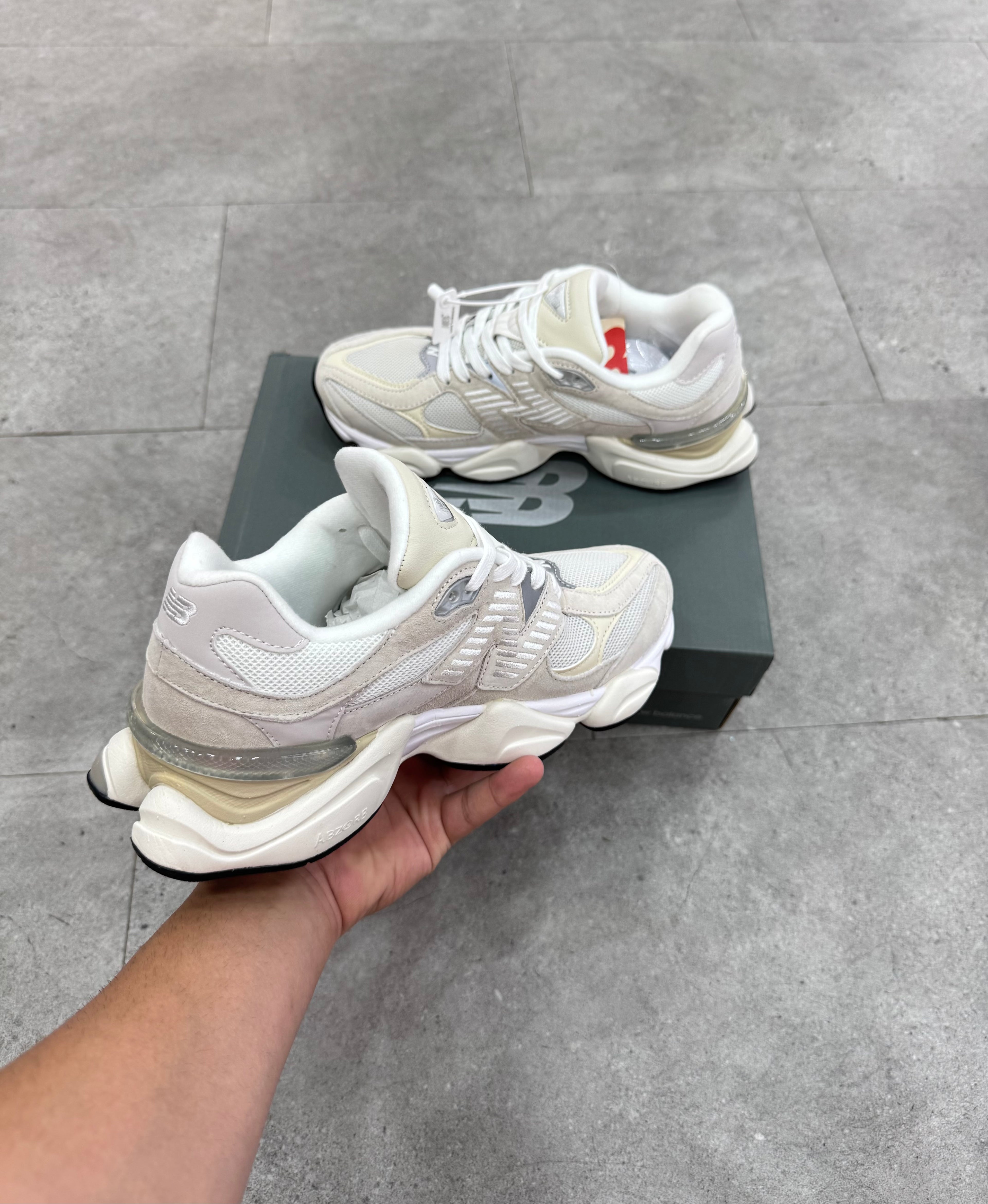 NEW BALANCE 9060 – Off-White / Sea Sal - NEW1808