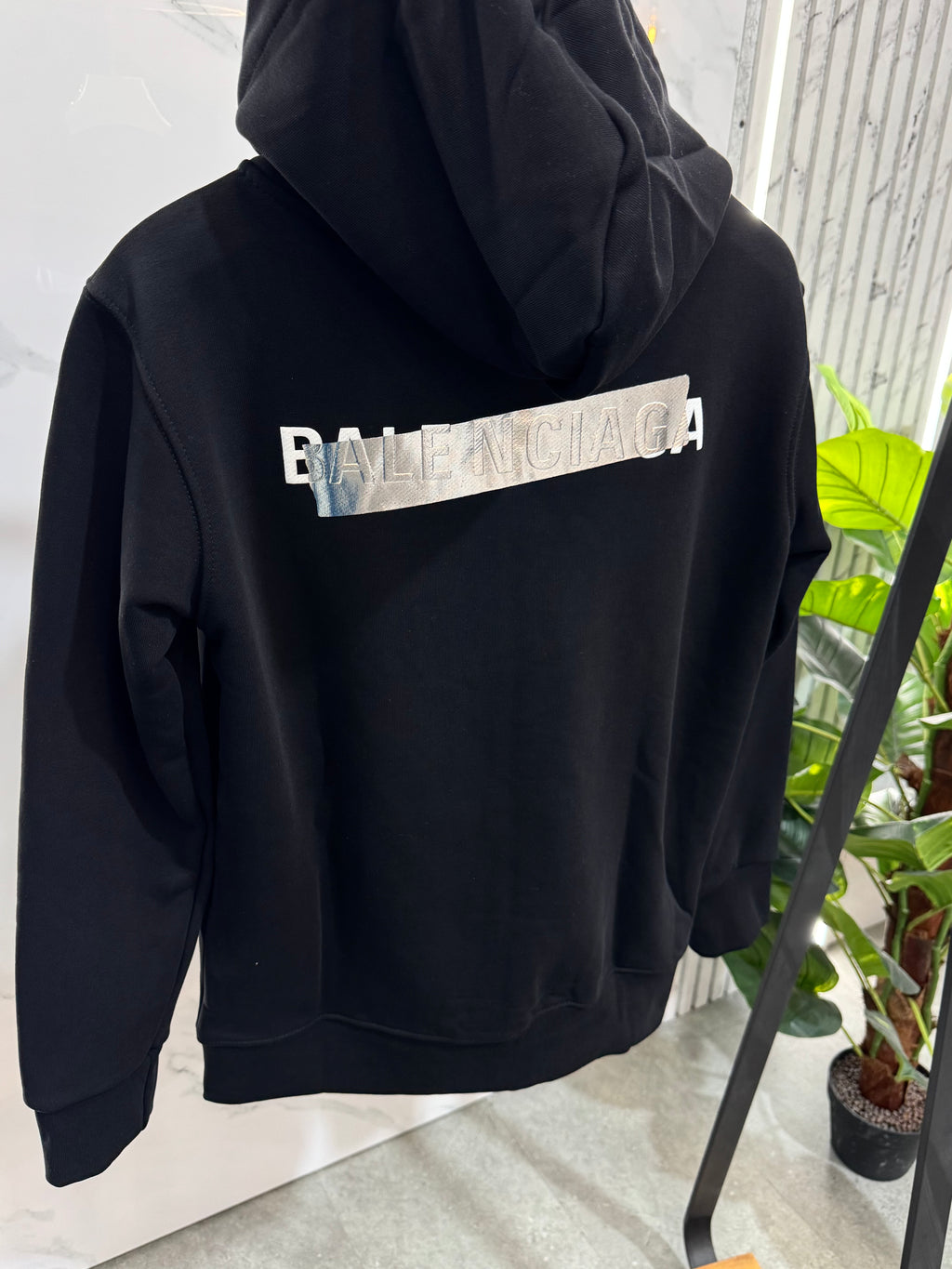 BALENCIAGA Tape Type Logo Zip-Up Hoodie – Black - NEW1938