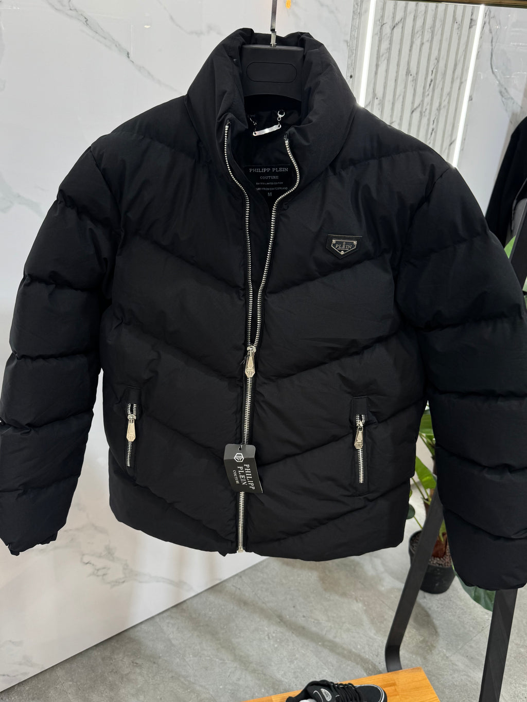 PHILIPP PLEIN Chevron Quilted Puffer Jacket – Black - NEW1983
